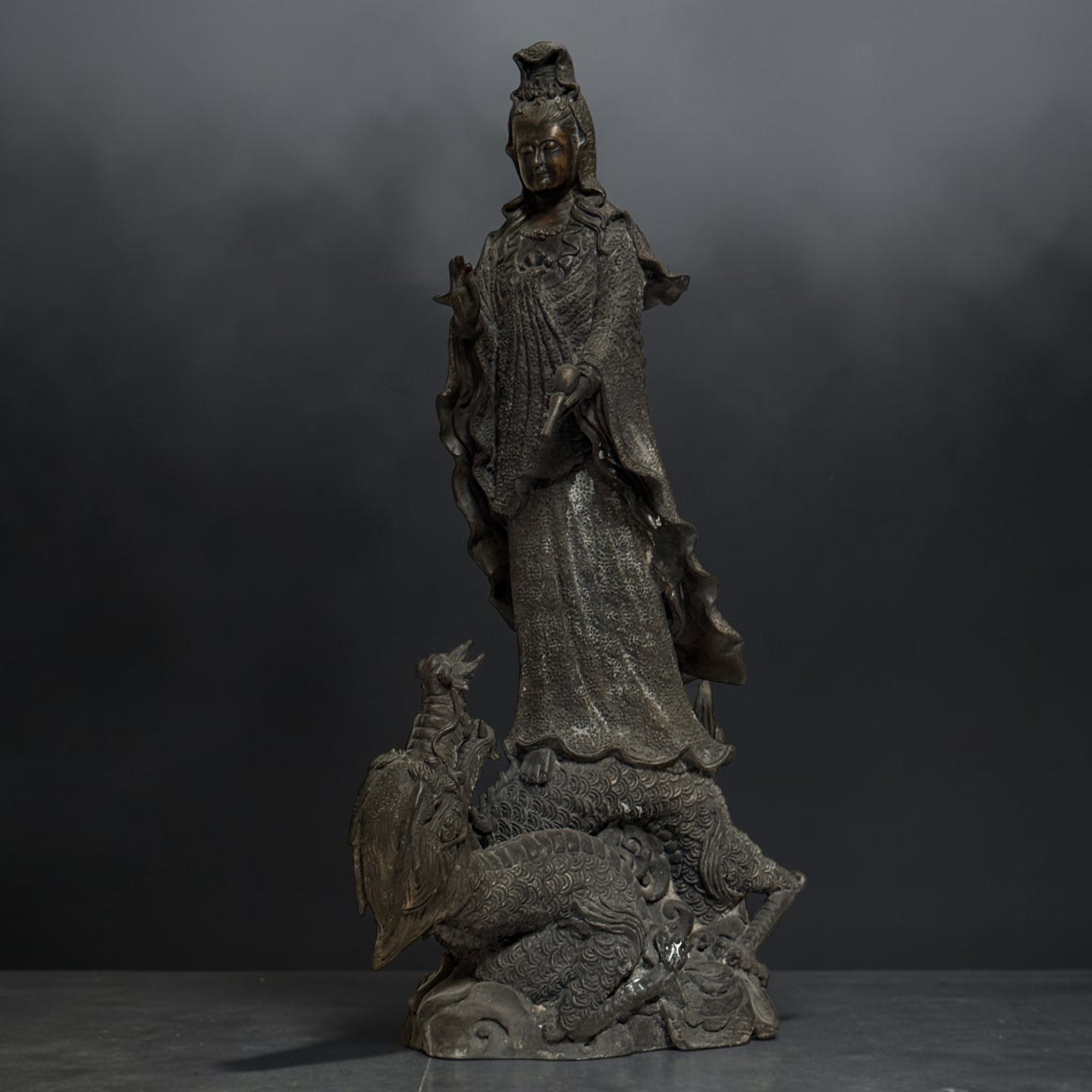 Buddha Figur Bronze Guanyin auf Drache 49cm groß
