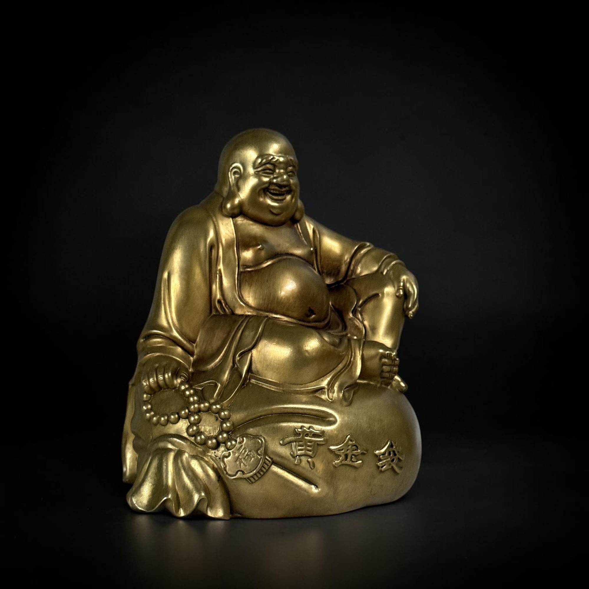 Chinesischer Reichtumsbuddha aus Bronze – Lachender Buddha Budai - Goldsack