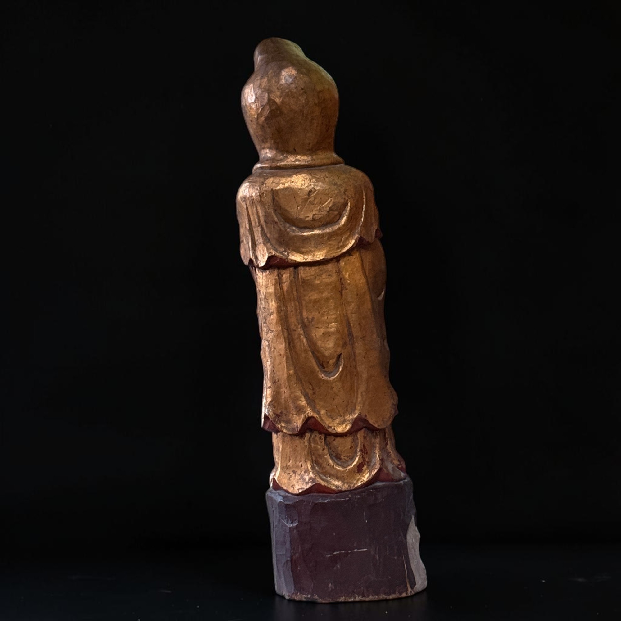 Guanyin Bodhisattva Holzskulptur, China wohl 19. Jh., polychrom vergoldet, 98 cm