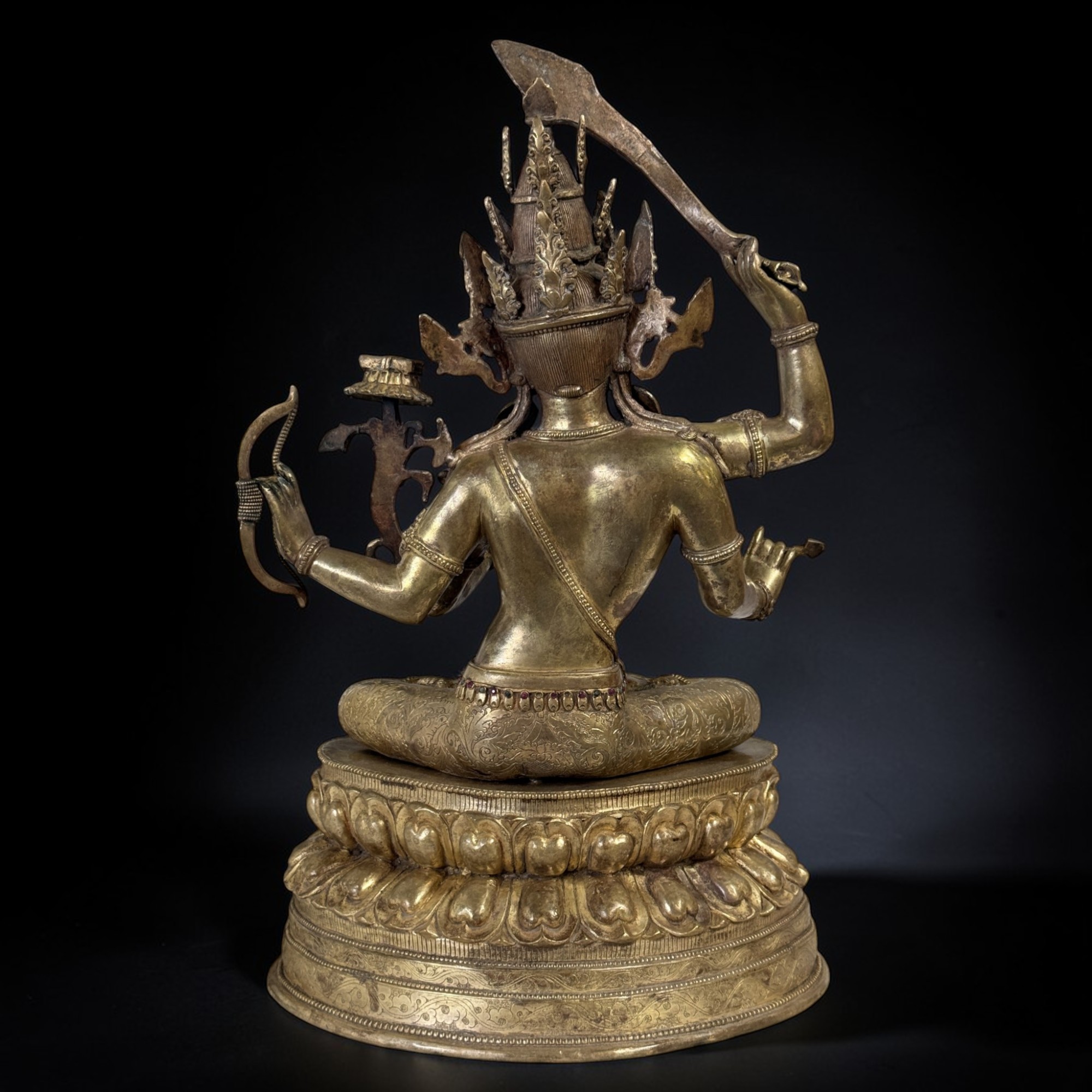 Vergoldete Manjsuhri Statue Bodhisattva mit Rubin & Türkis