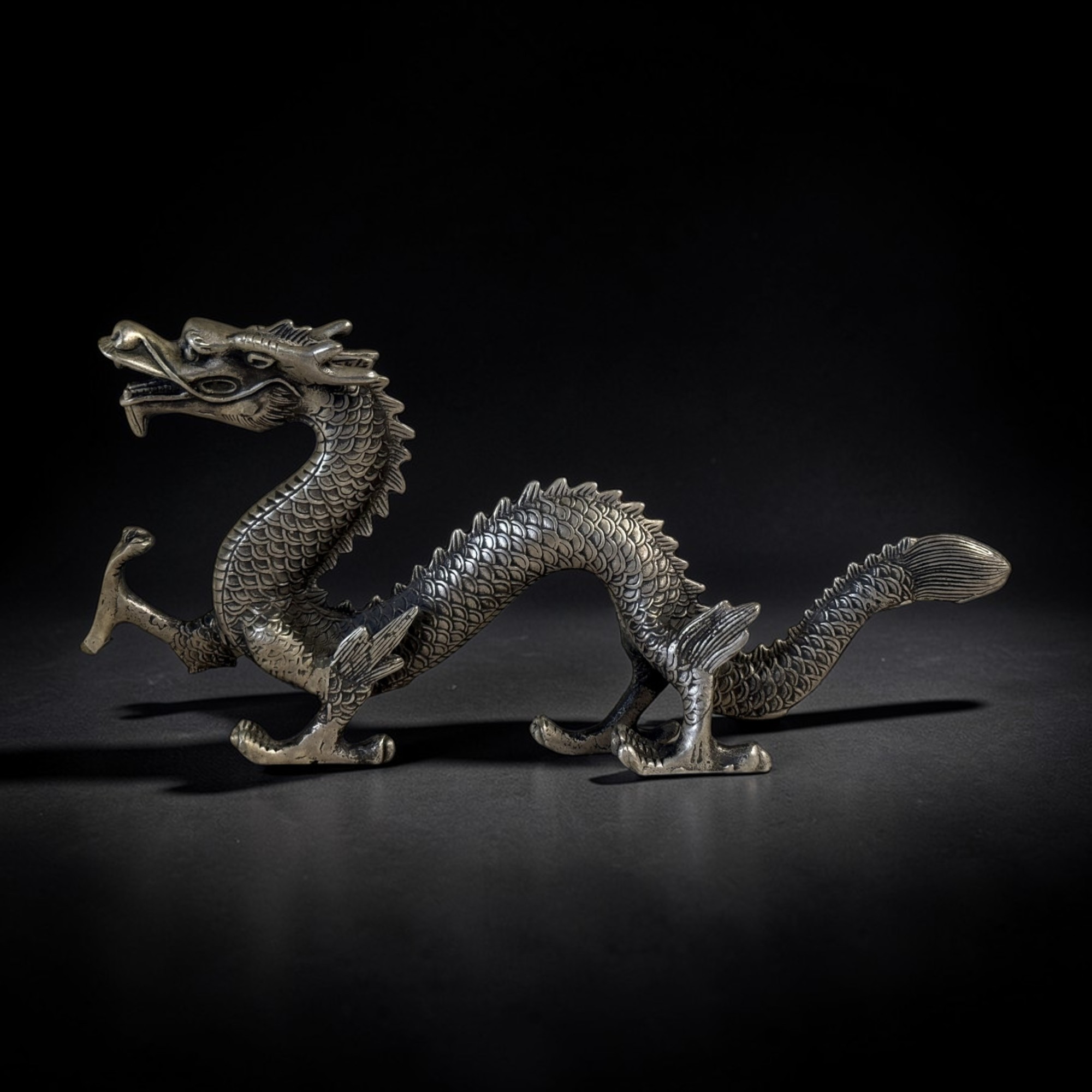 Chinesische Drachen Figur Bronze Skulptur 28 cm lang