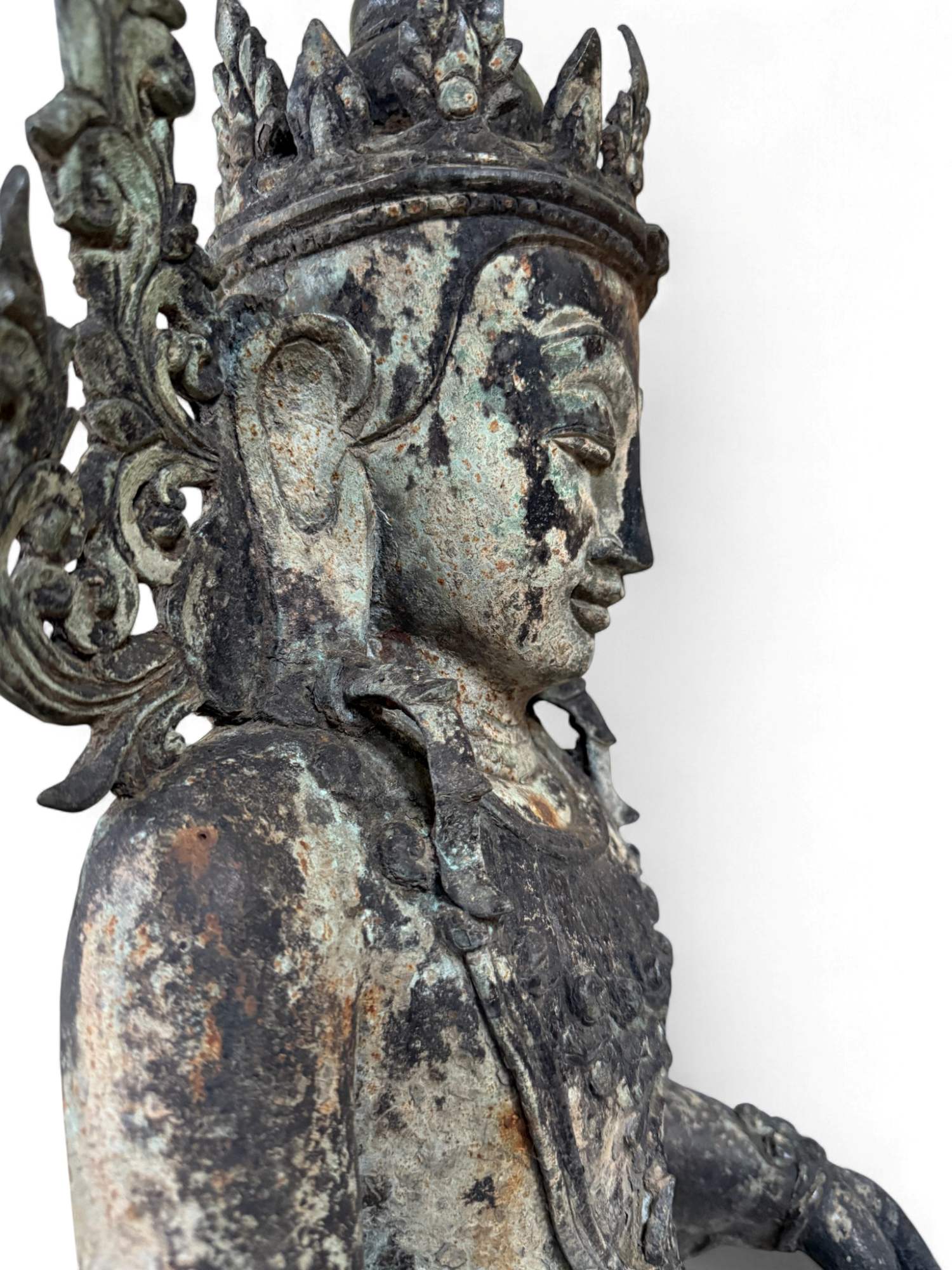 Gekrönter Burma Buddha Bronze Skulptur 103 cm groß Gekrönter Burma Buddha Bronze Skulptur 103 cm groß