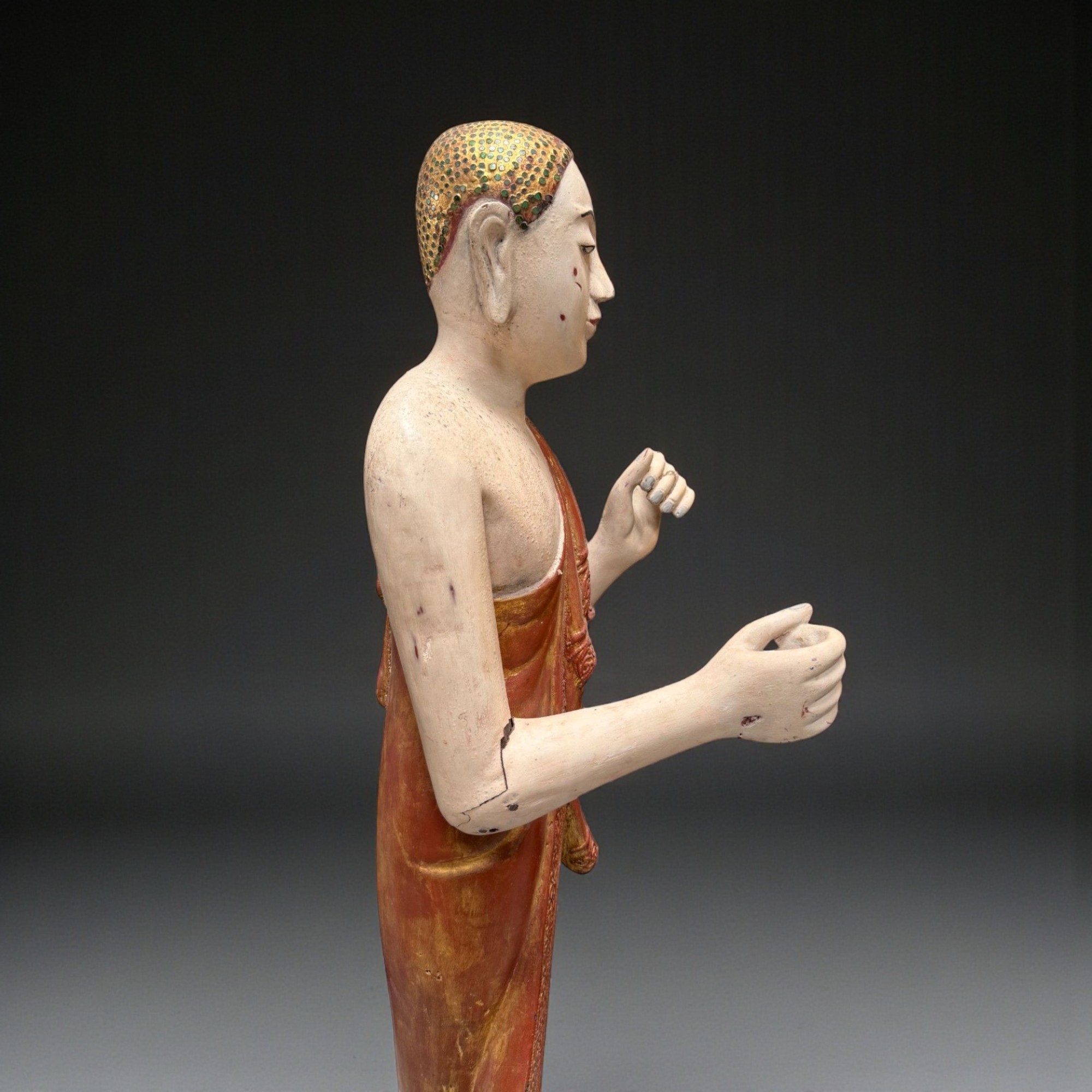 Burmesische Mönchsfigur aus Teakholz – ca. 140 Jahre alt