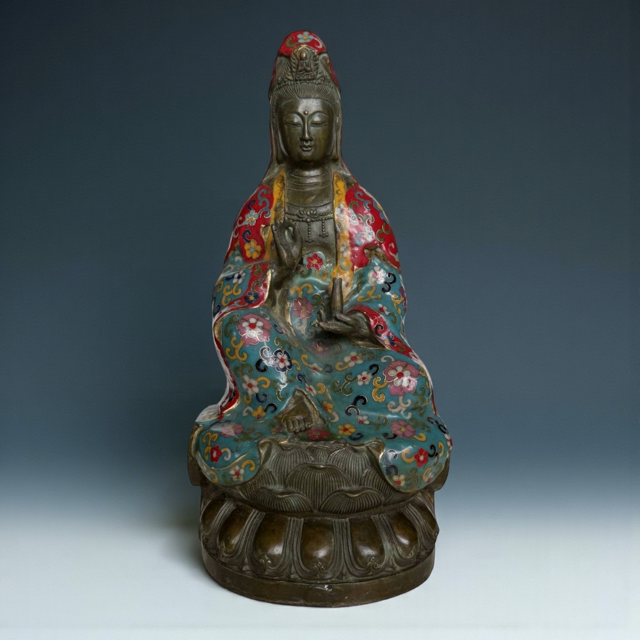 Guanyin Bodhisattva Figur China – Bronze Cloisonné Kunst
