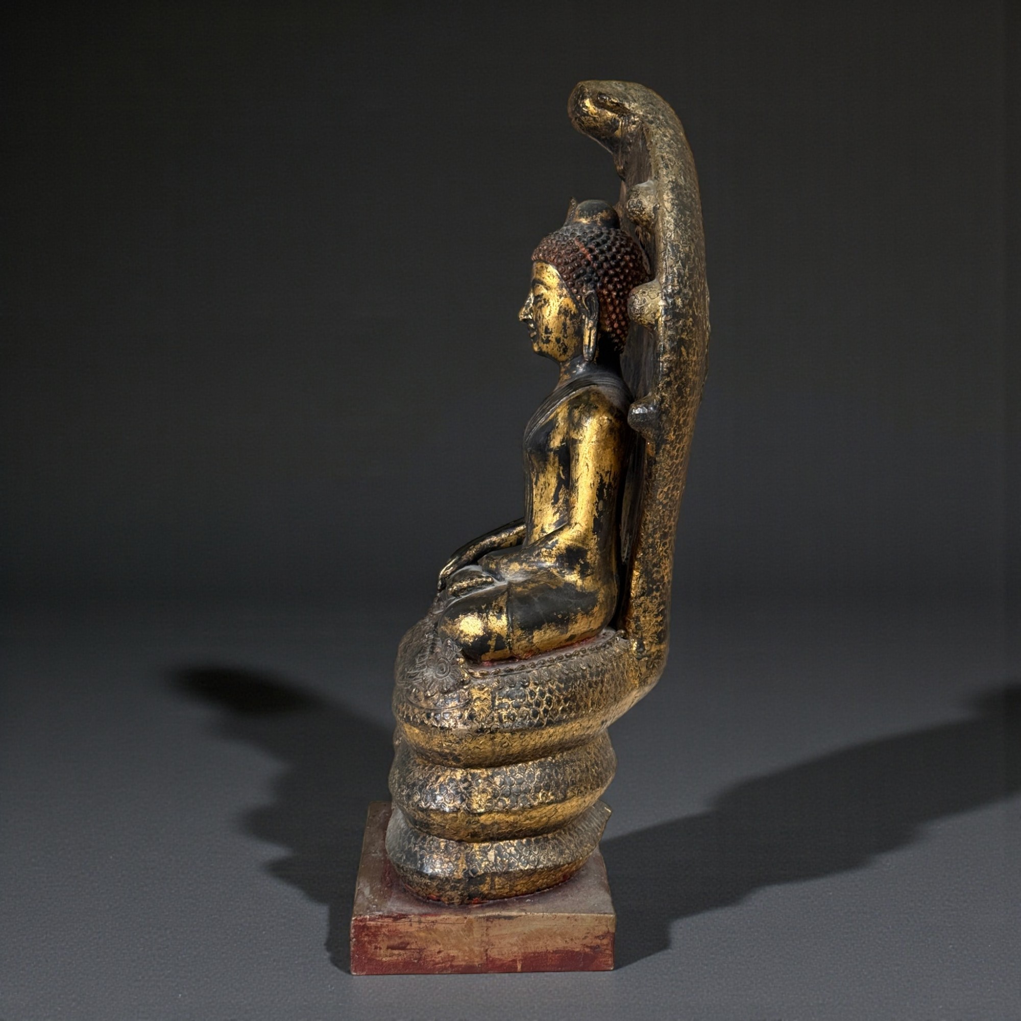 Naga Bronze Buddha Statue mit Mucalinda Schlange aus Burma