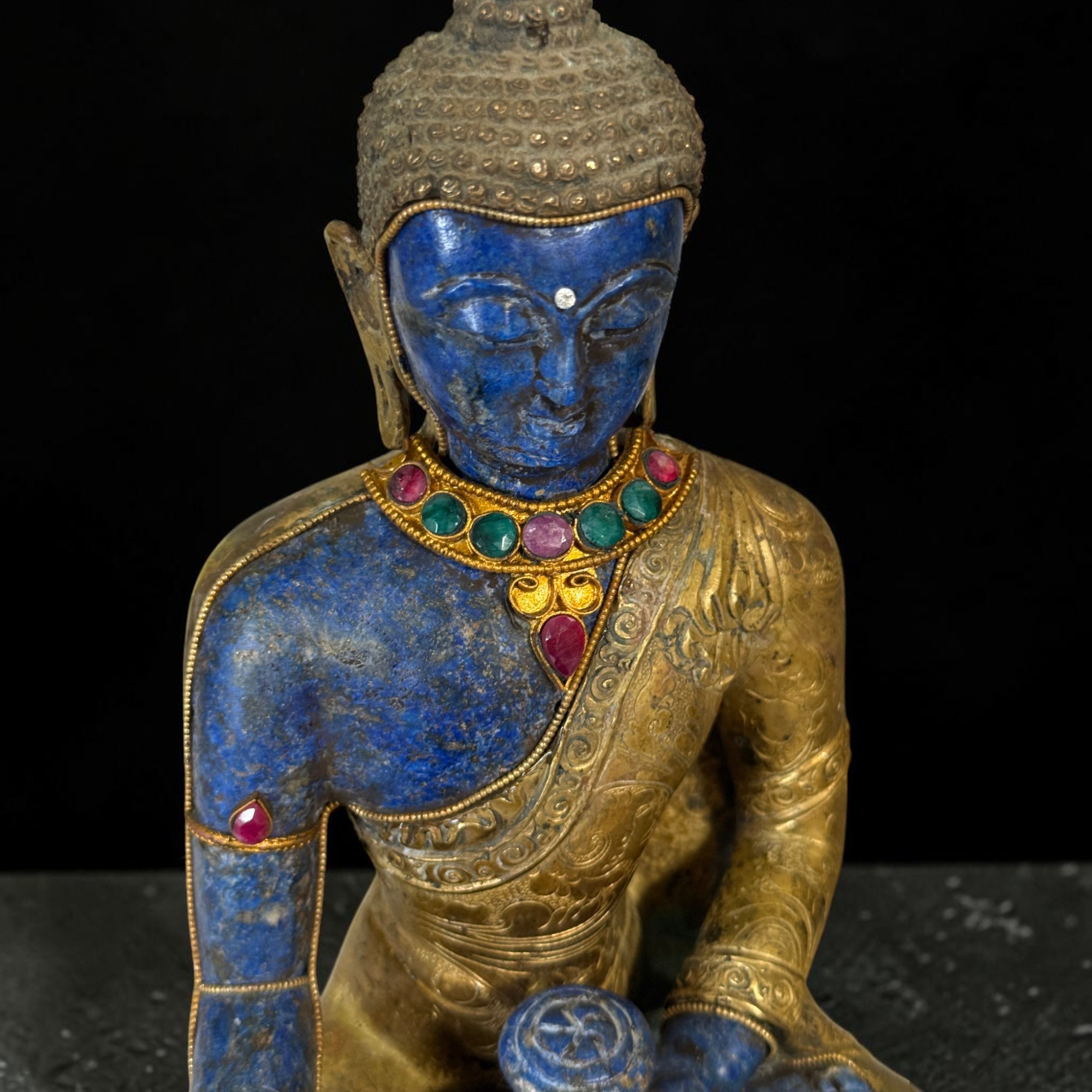 Siddharta Gautama Buddha Statue vergoldete Bronze mit Lapis Lazuli Nepal