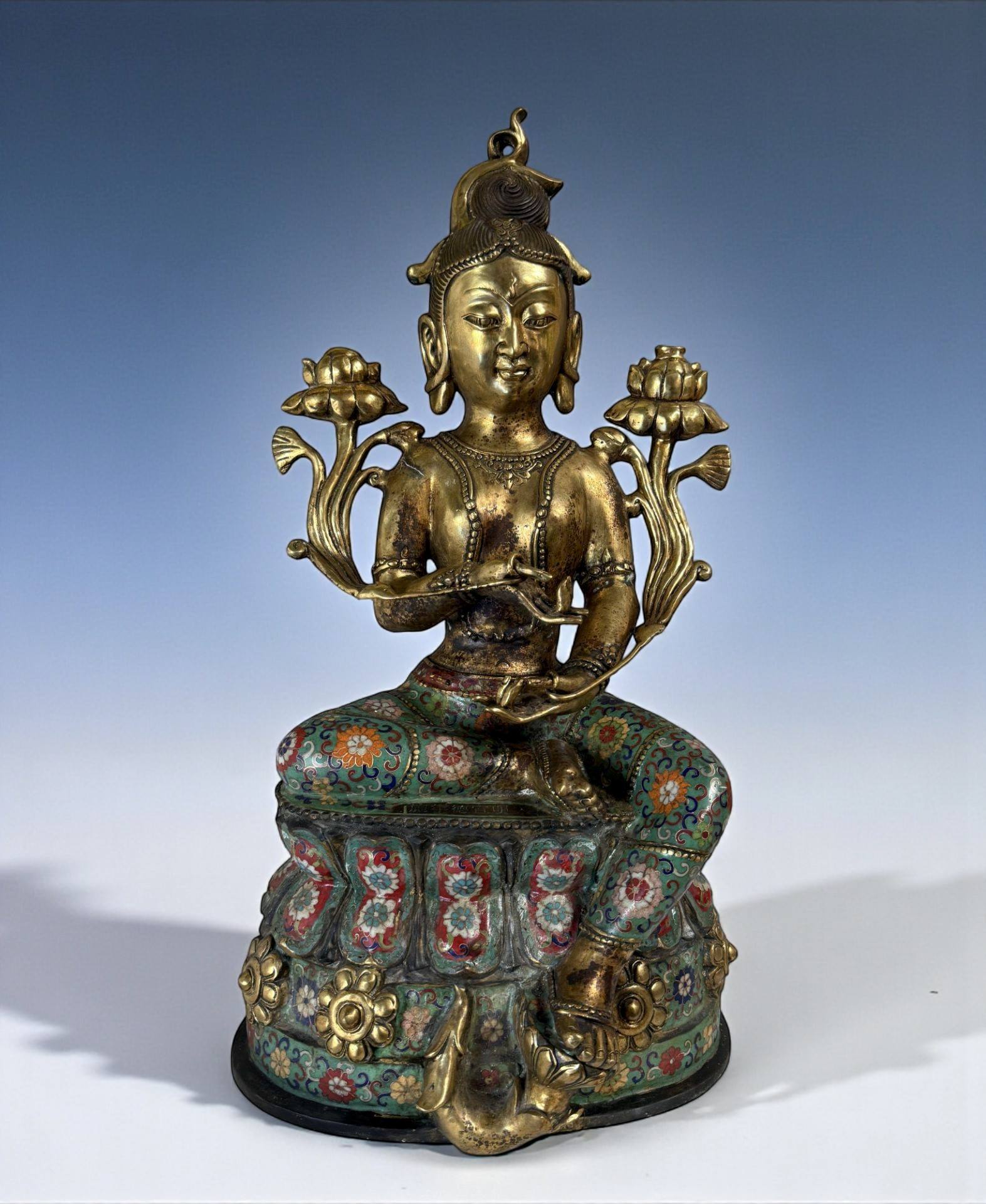Grüne Tara Statue – Bronze Cloisonné – Tibet/China, ca. 50–70 Jahre Grüne Tara Statue – Bronze Cloisonné – Tibet/China, ca. 50–70 Jahre