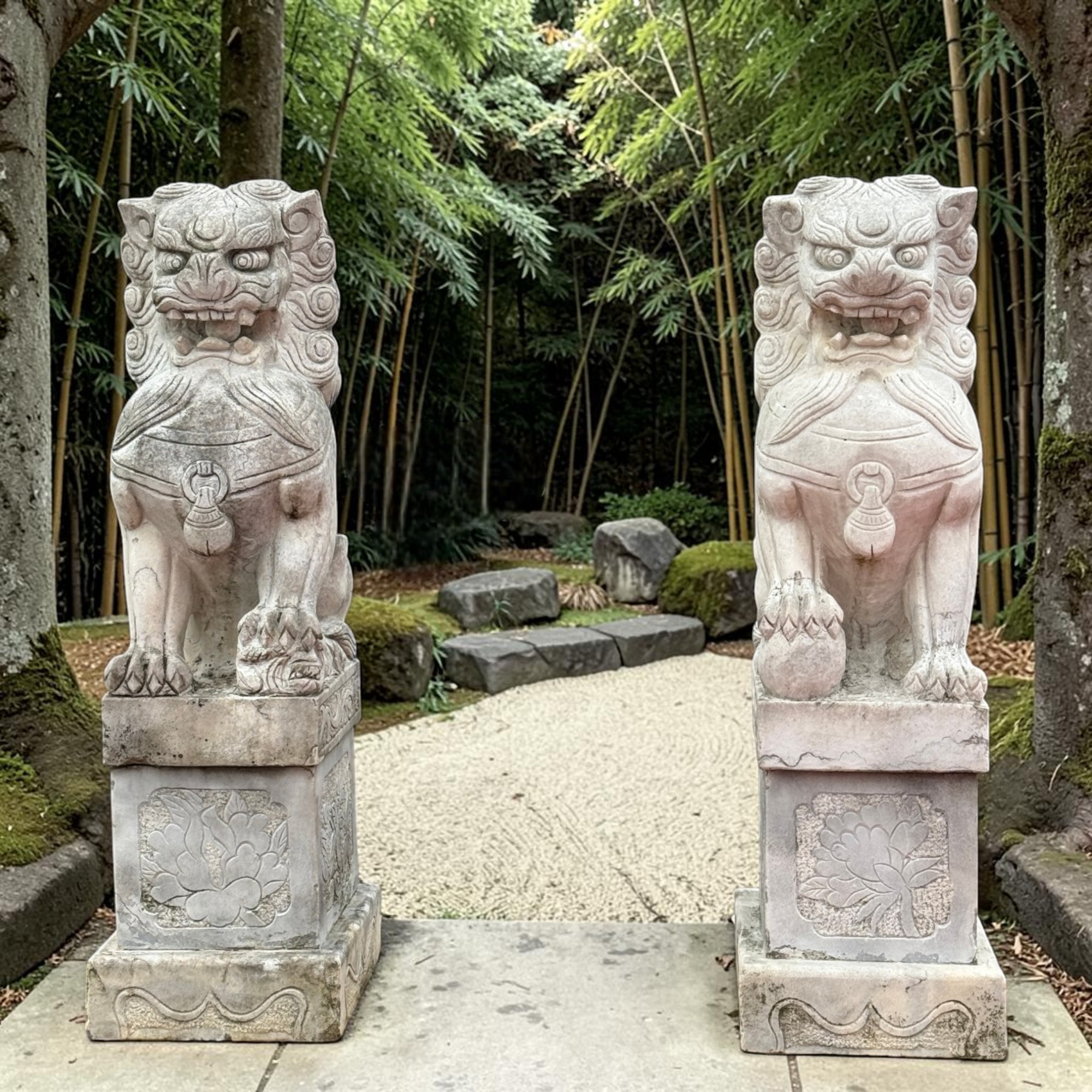 Fu-Hunde 150cm: Paar alte chinesische Wächterlöwen aus Stein für den Asia Garten