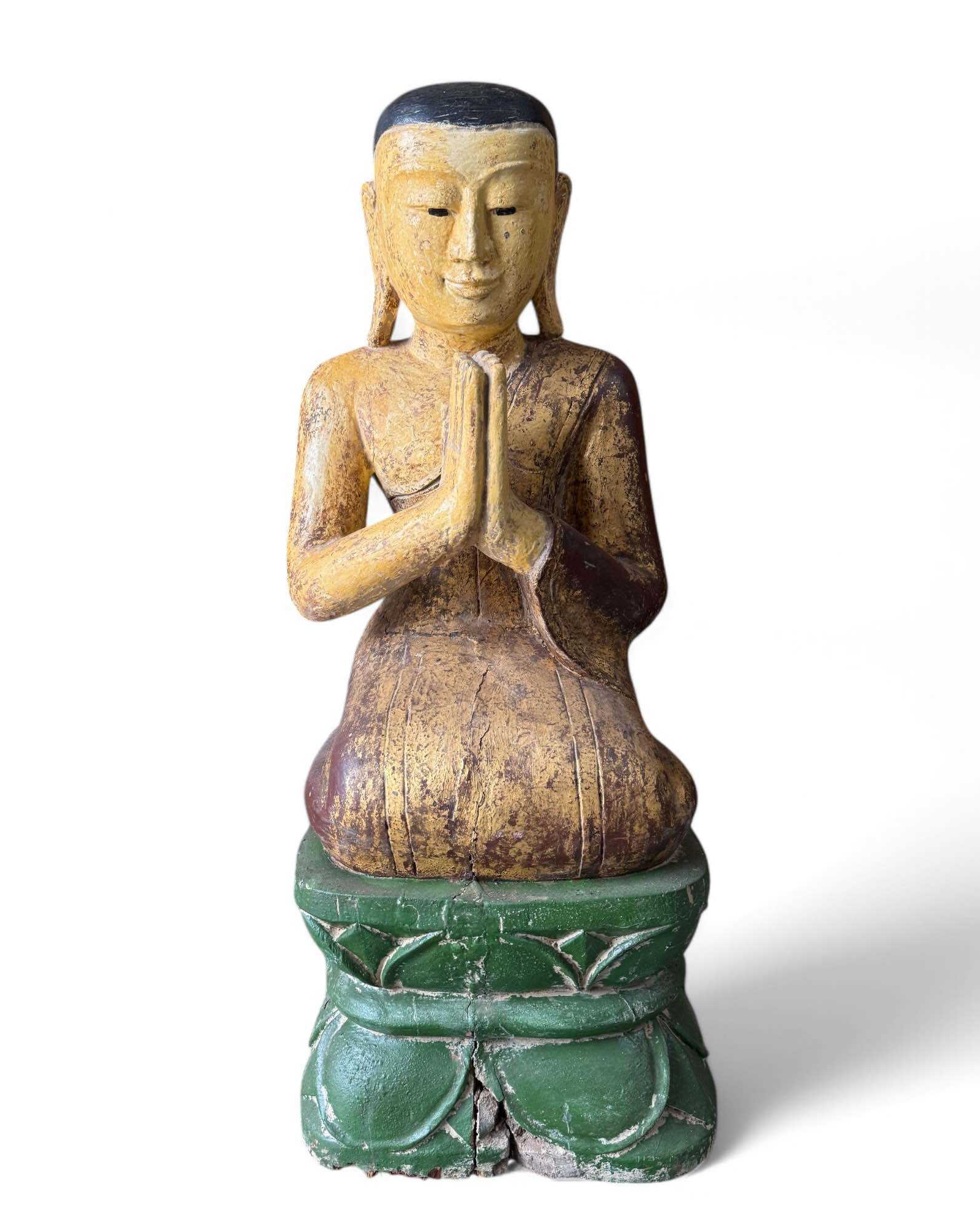 Moggallana-Mönch-Skulptur aus Holz, Burma 90 cm groß