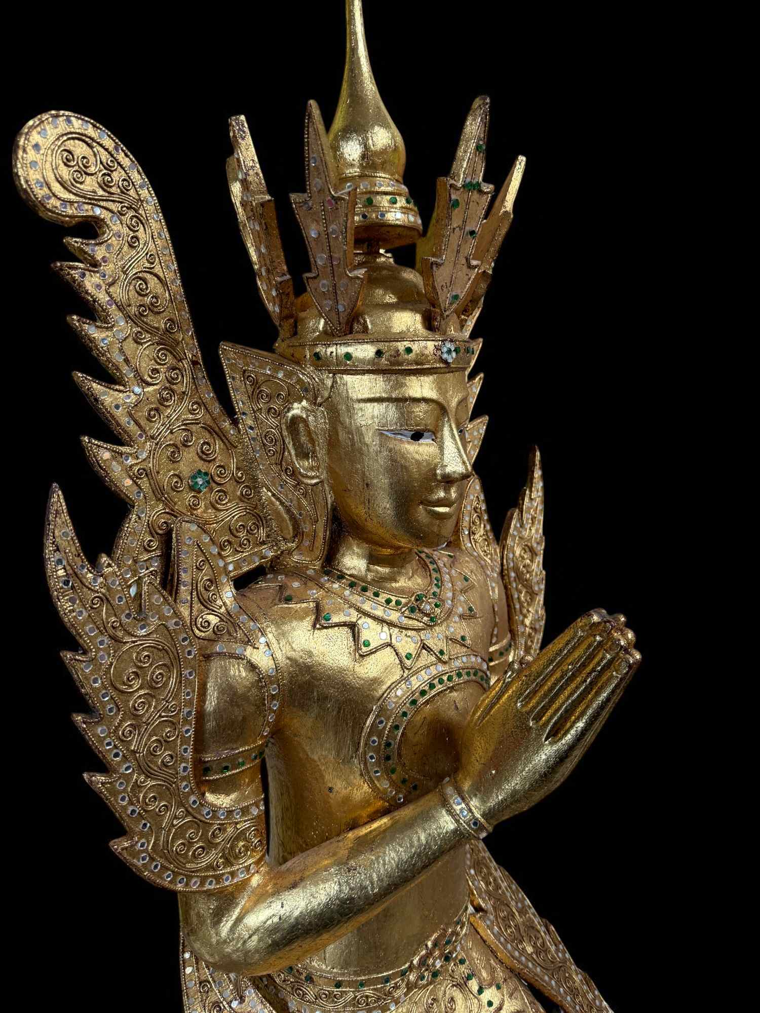 Thailändischer Tempelwächter majestätischer Teppanom Holz Skulptur