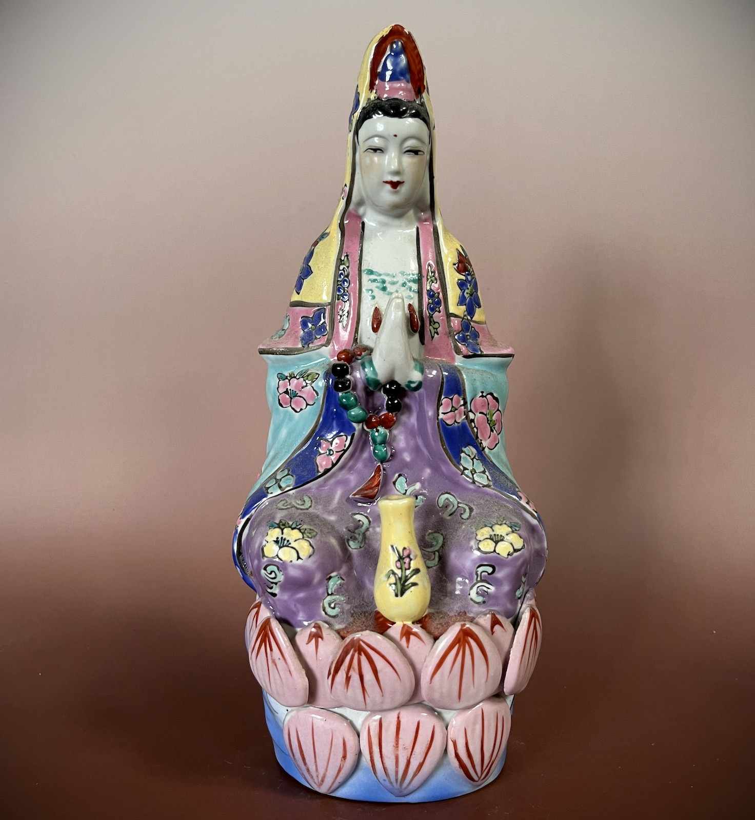 Buddha Figur Kwan-Yin aus Porzellan 25cm groß