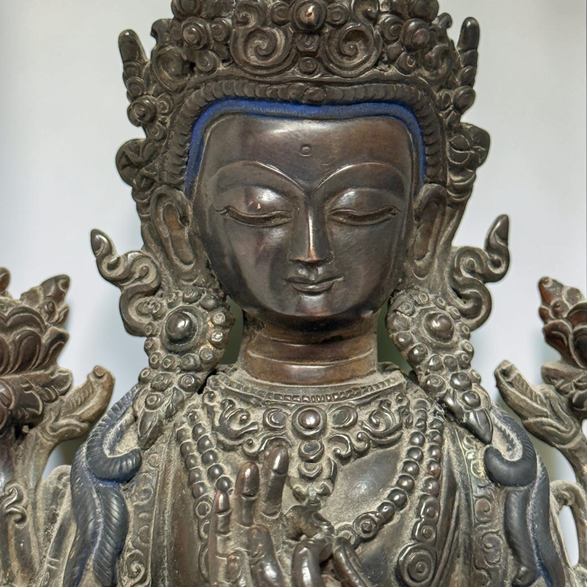 2-armige Prajnaparamita Figur alte Bronze Skulptur Nepal Statue Weisheit