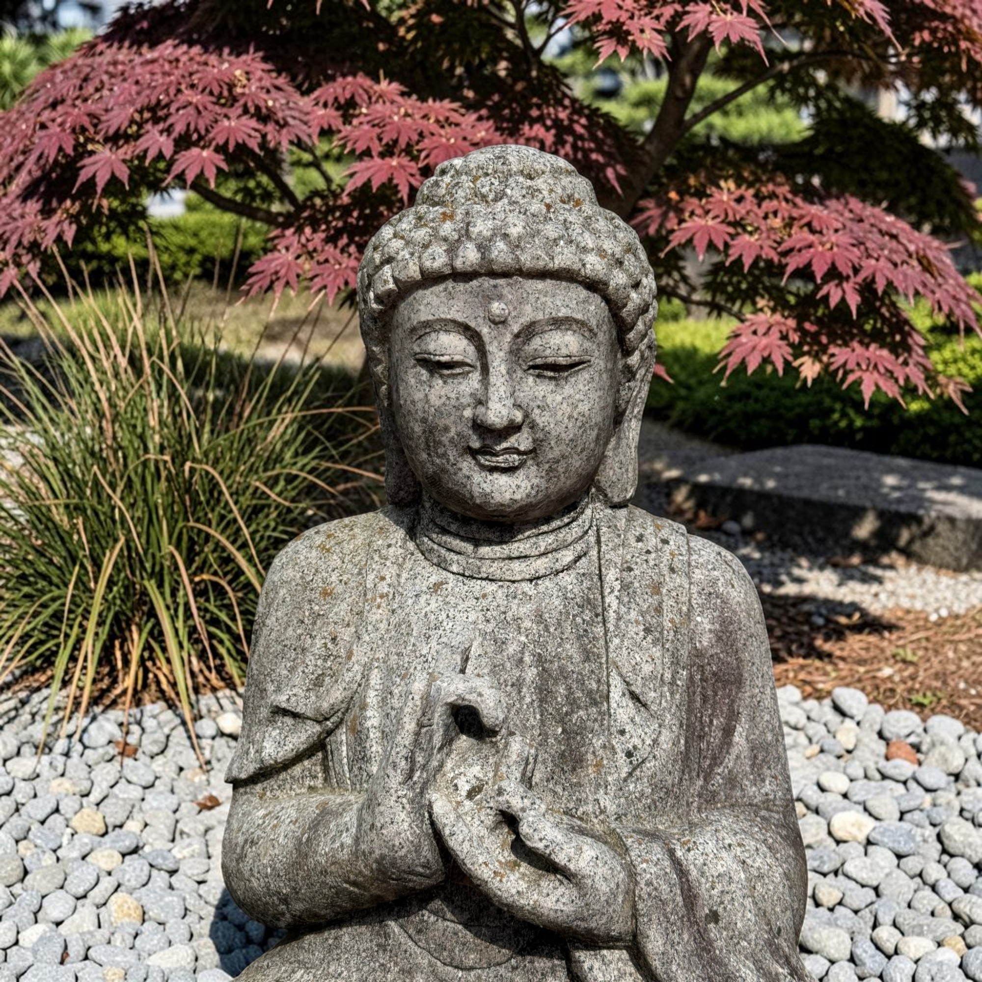 Granit Buddha Statue Dharmachakra Mudra – Handgeschlagene Steinfigur 53 cm