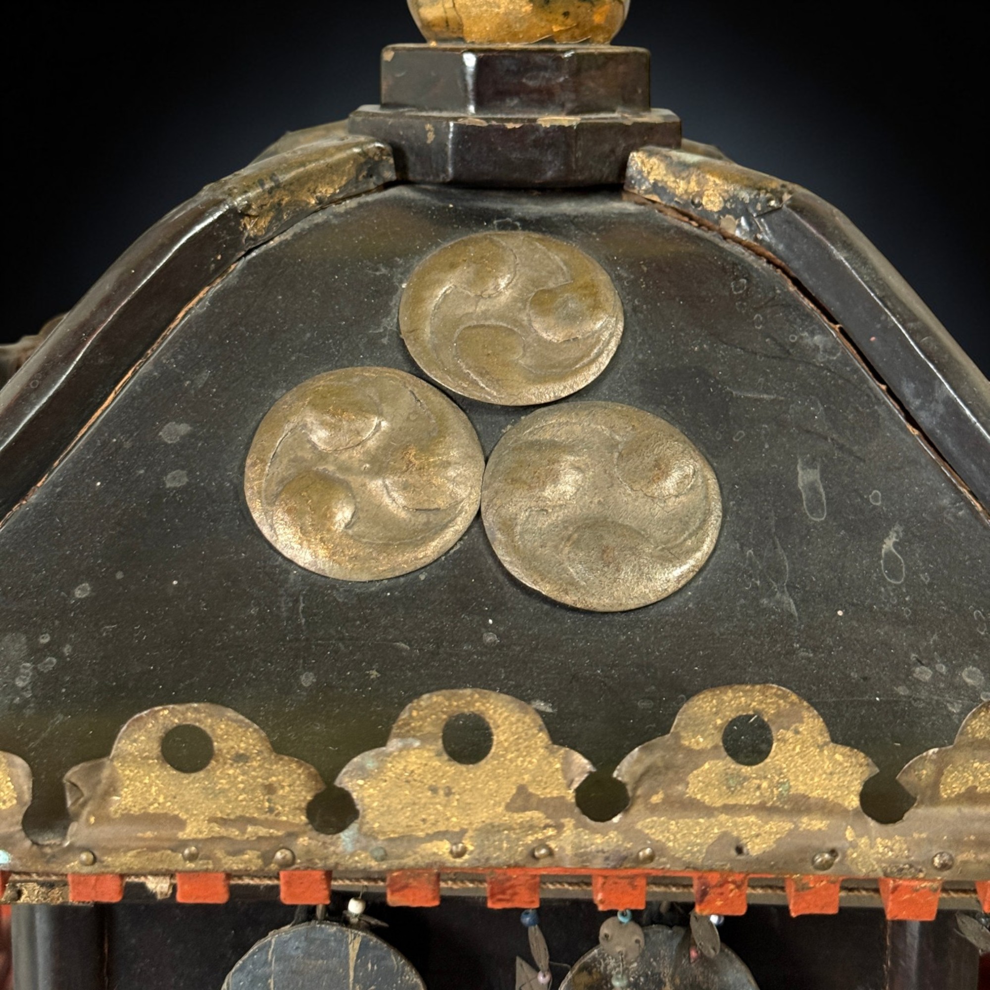 Japanischer Mikoshi Schrein - 45cm Holzmodell - Nürnberger Nachlass