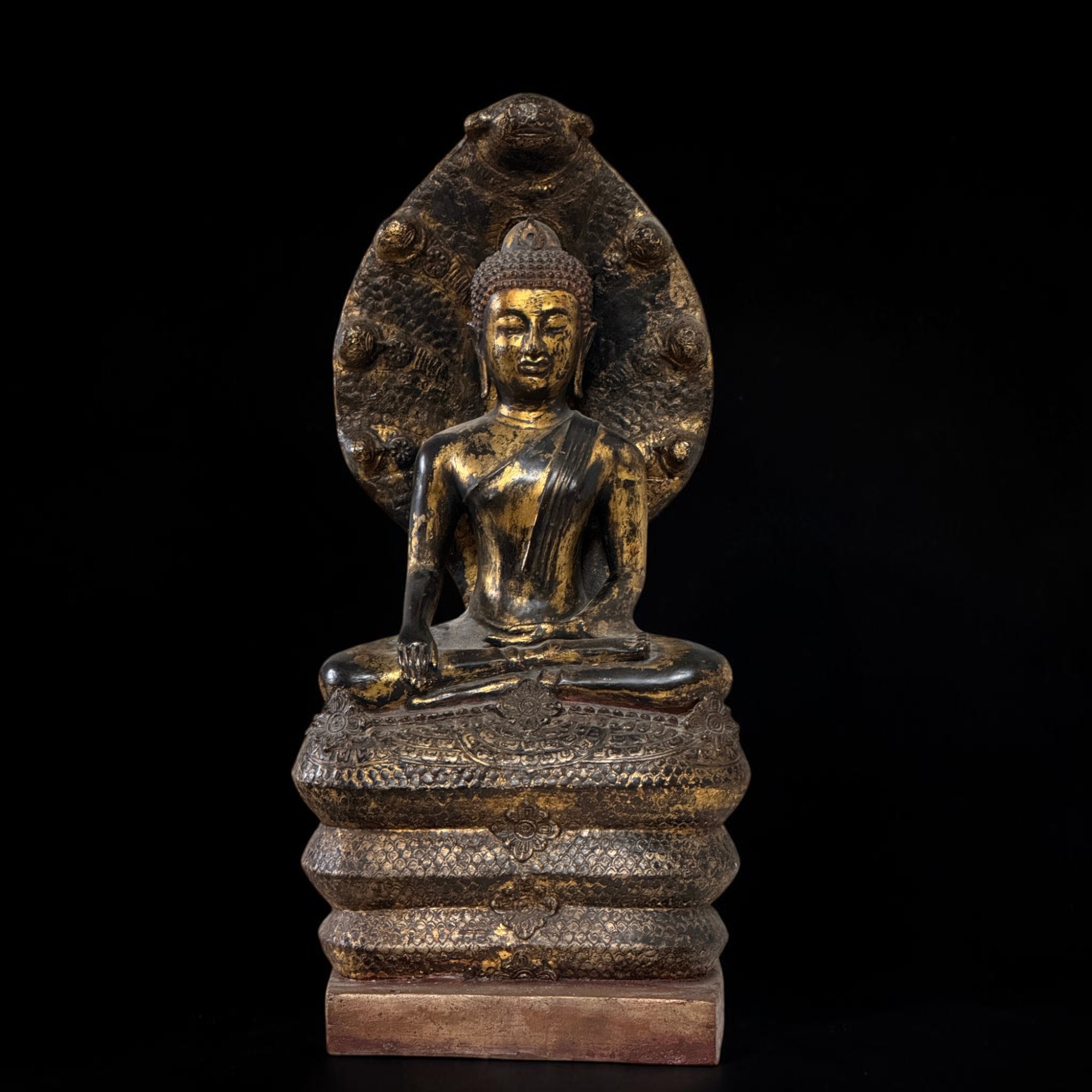 Naga Bronze Buddha Statue mit Mucalinda Schlange aus Burma