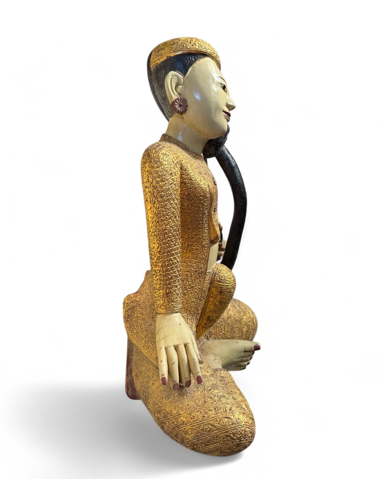 Erdgöttin Thorani Teak Holz Skulptur aus Burma - 78 cm