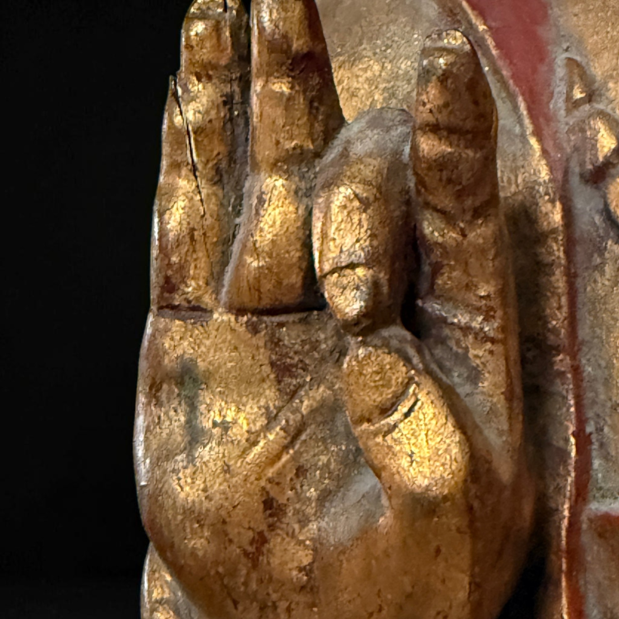 Guanyin Bodhisattva Holzskulptur, China wohl 19. Jh., polychrom vergoldet, 98 cm