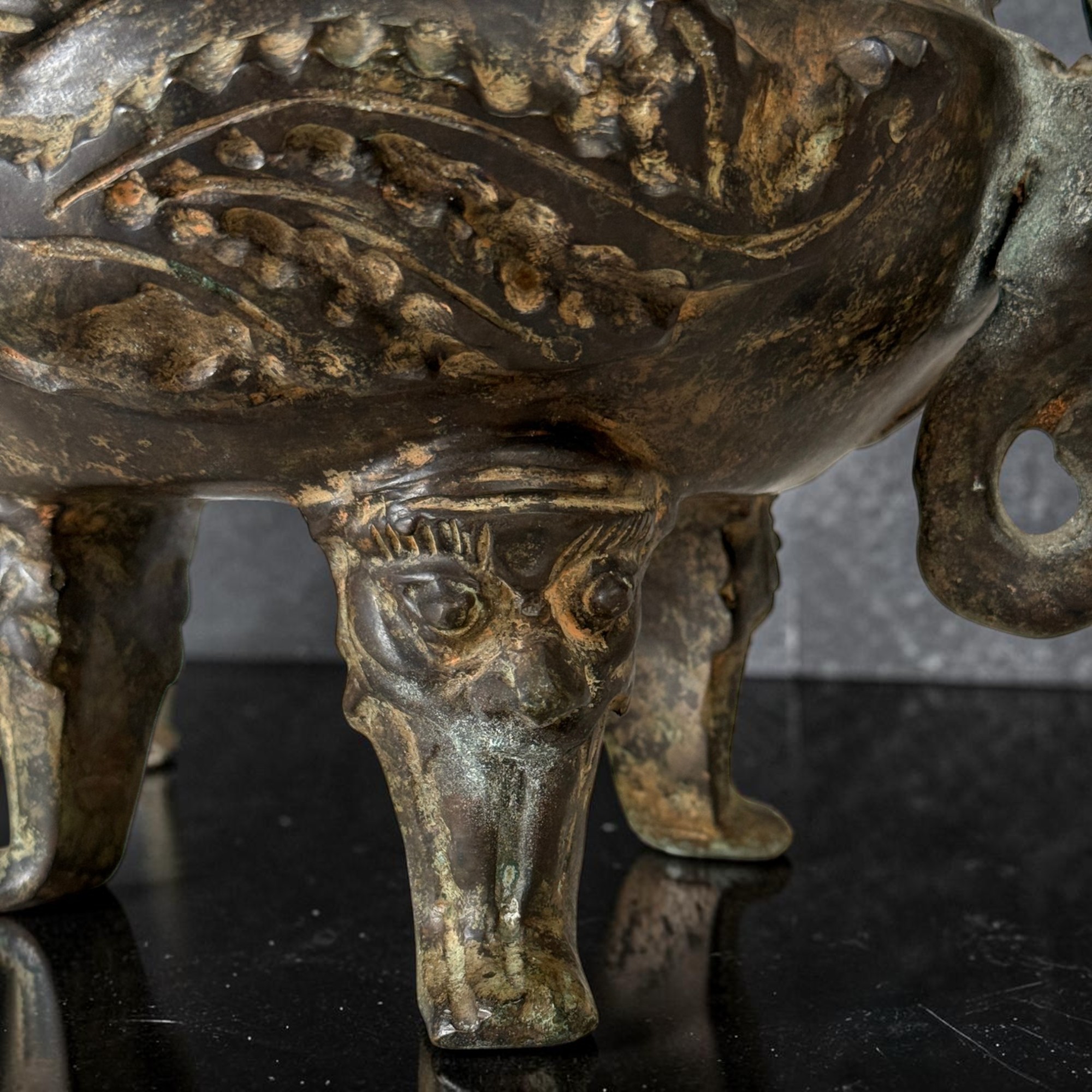 Altes chinesisches Räuchergefäß Bronze Eisen Drachen & Phönix