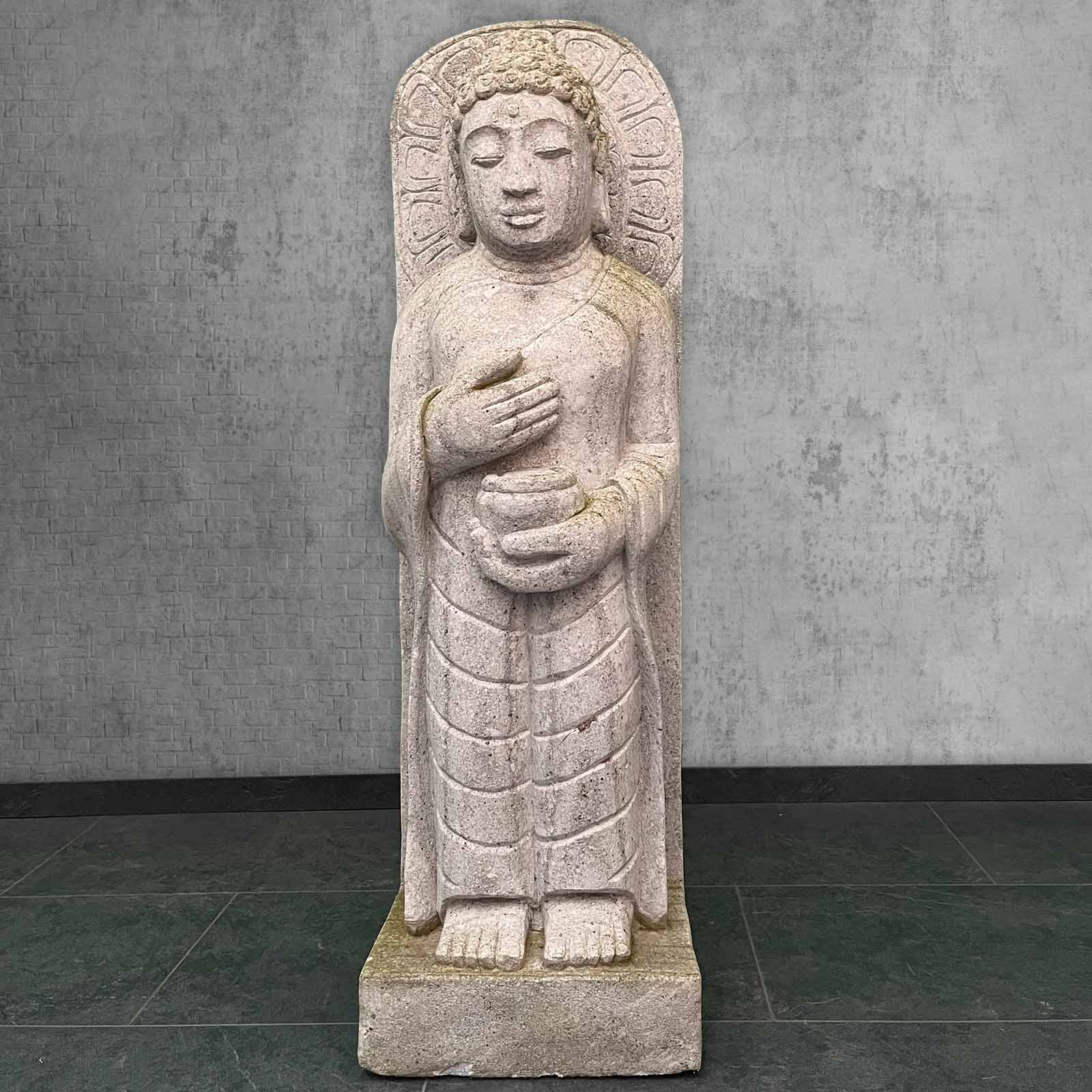 Große Buddha Statue aus Limestone