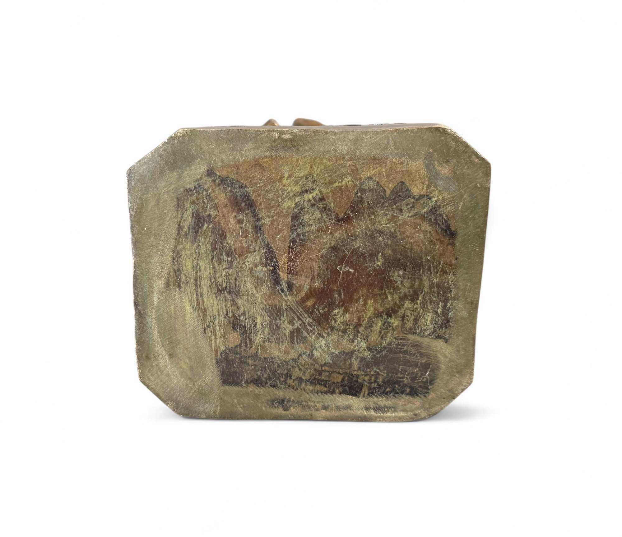 Konfuzius Skulptur aus China - Bronzefigur mit Schriftzeichen