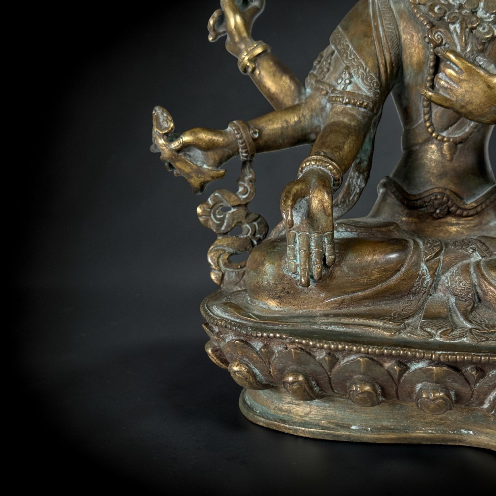 Maha Manjushri Bronze Skulptur – 24 cm – 2,12 kg – Sammlernachlass Wiesbaden