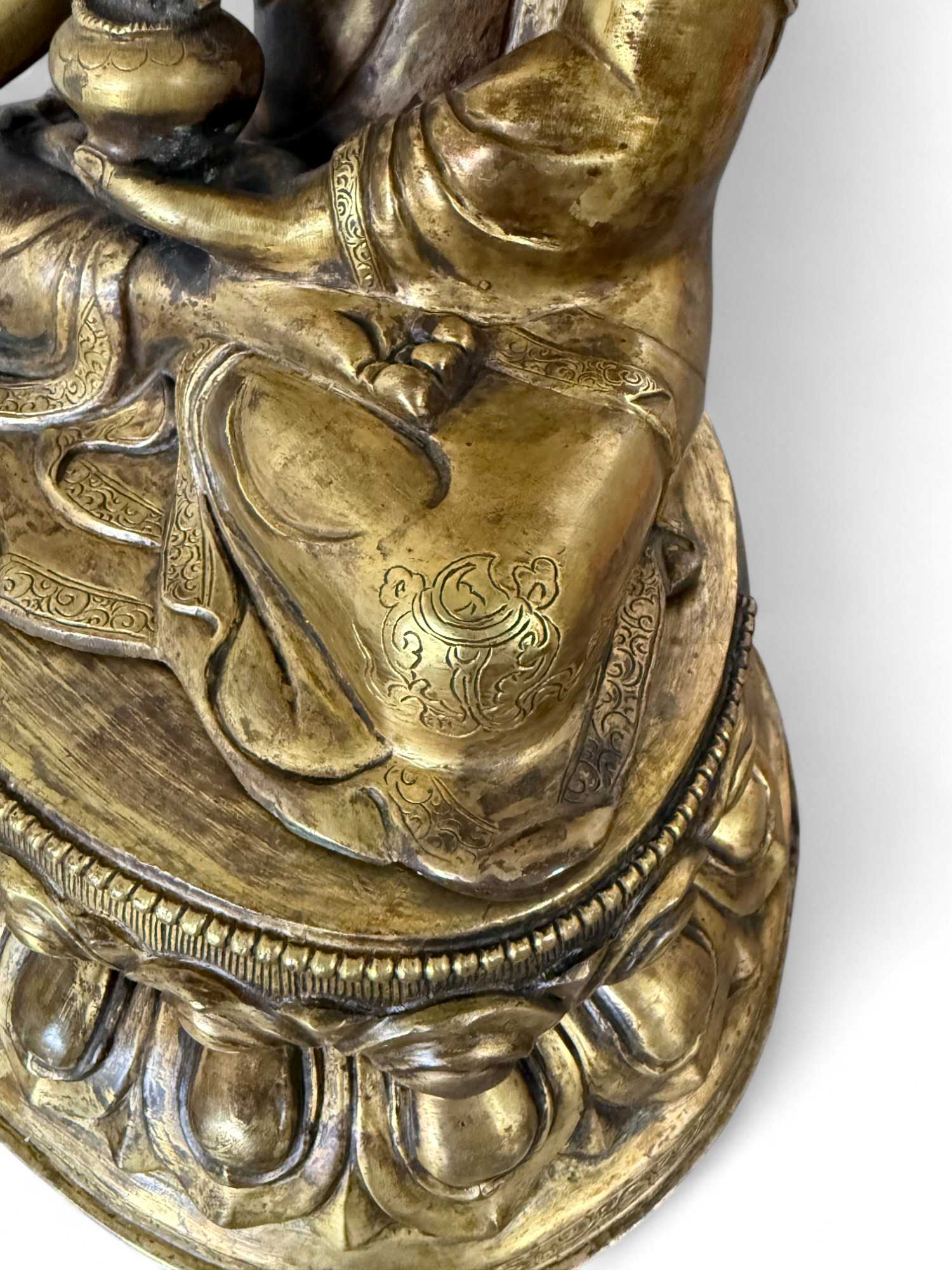 Medizin Buddha Figur vergoldete Bronze Skulptur mit Gravuren