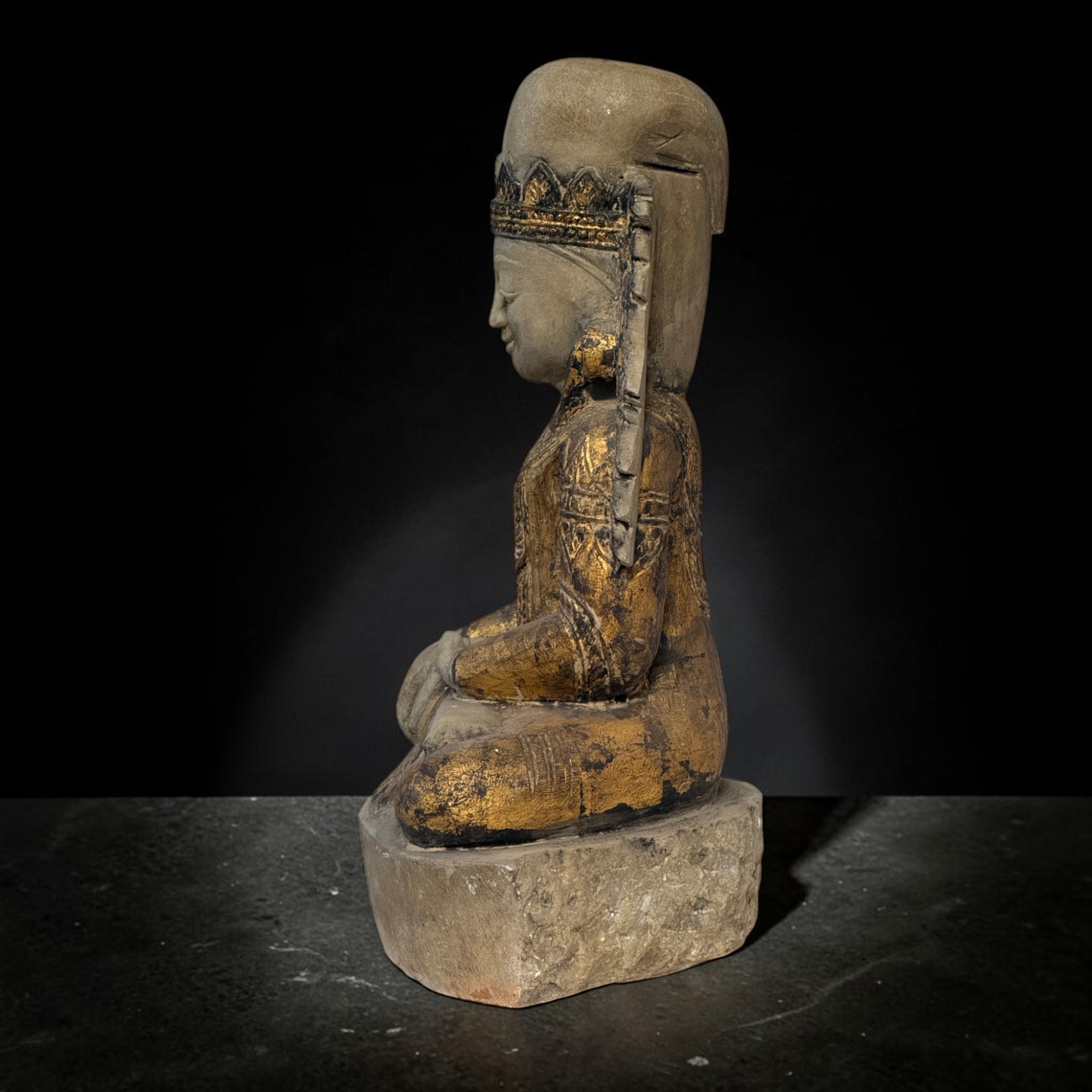 Jambupati Buddha gekrönt aus Marmor Stein Burma