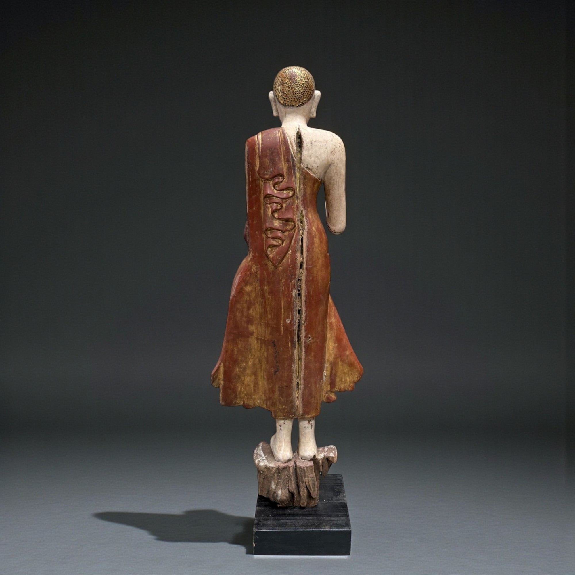 Burmesische Mönchsfigur aus Teakholz – ca. 140 Jahre alt