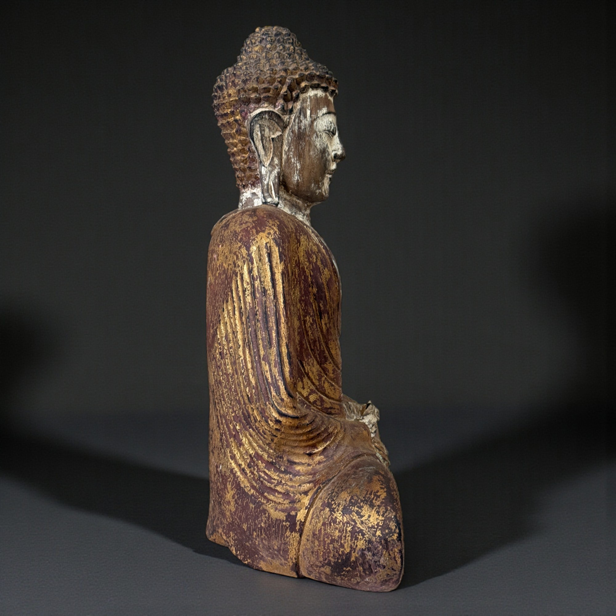 Massiver Suarholz Buddha Meditierend – Handarbeit & Vintage-Look (52 cm)