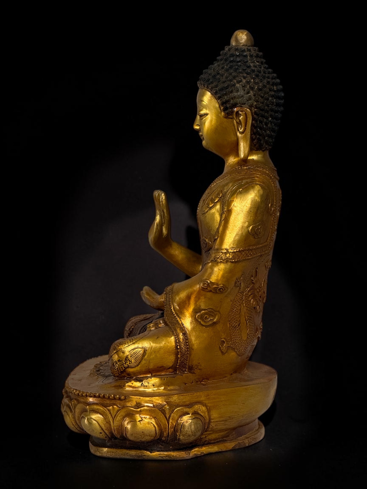 Bronze-Buddha 44 cm – Schutzgeste & Drachen – Sichuan China