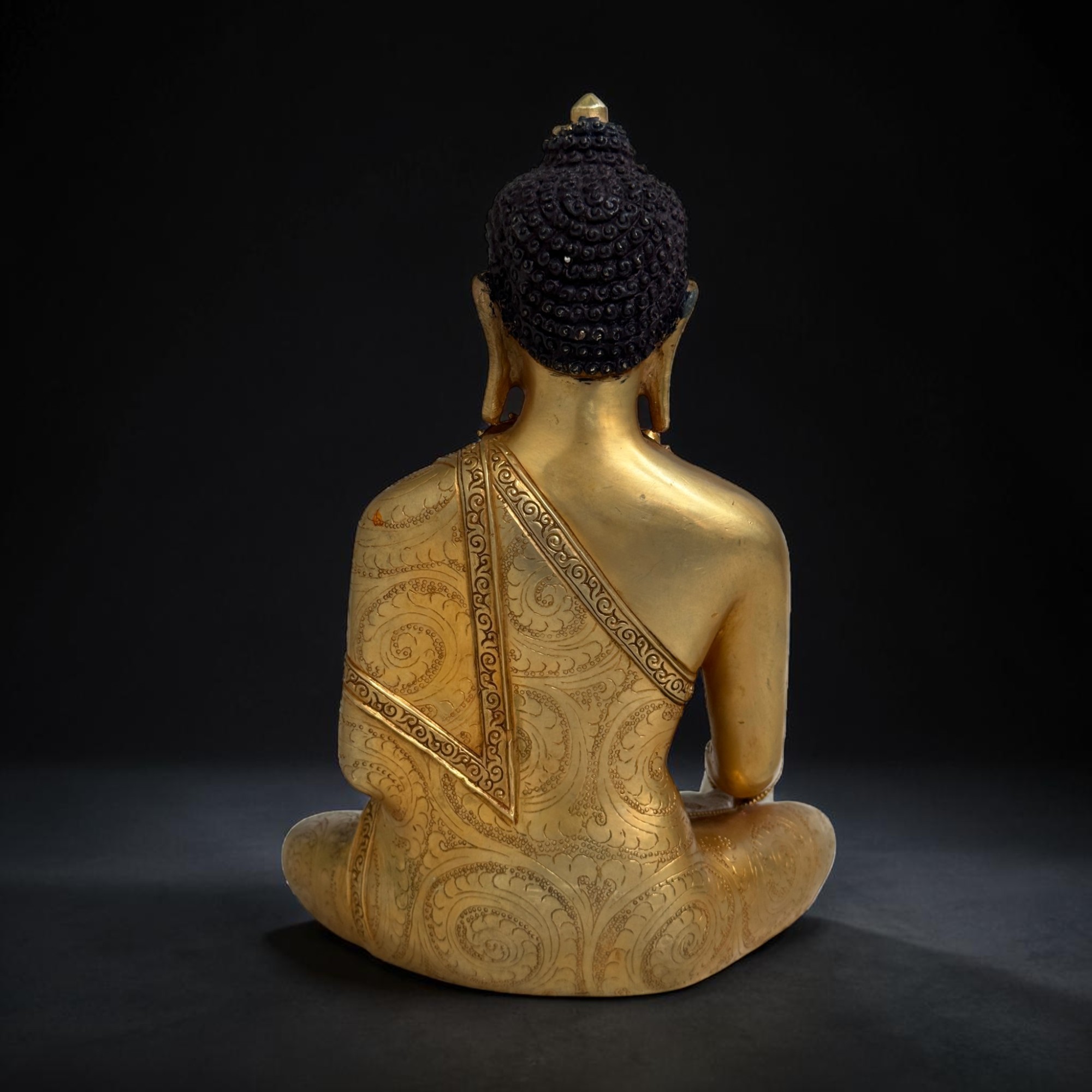 Bronze Buddha Figur feuervergoldet mit Bergkristall aus Nepal