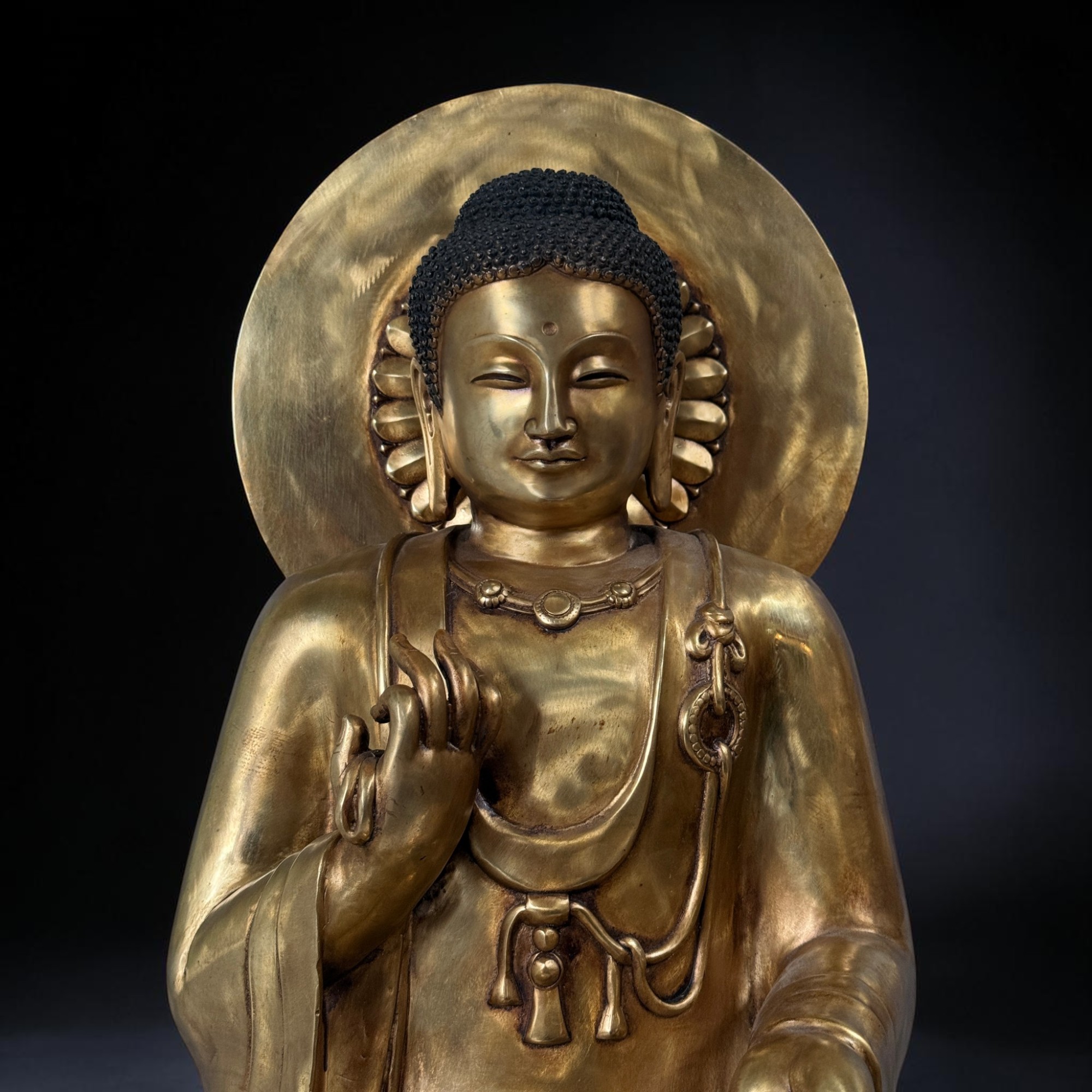 Sitzende Bronze Buddha Skulptur mit Nimbus Sichuan 60cm