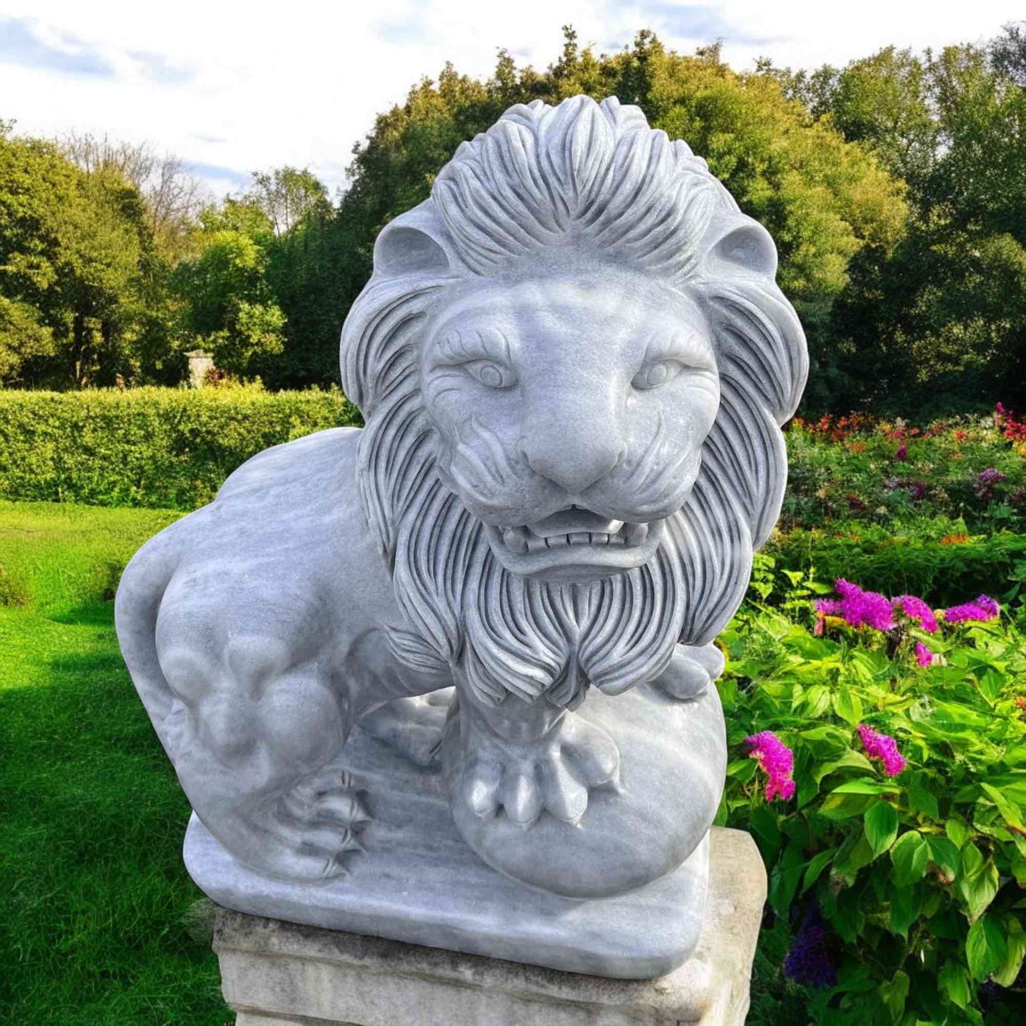 Löwen Statue Garten Marmorstein 1m groß
