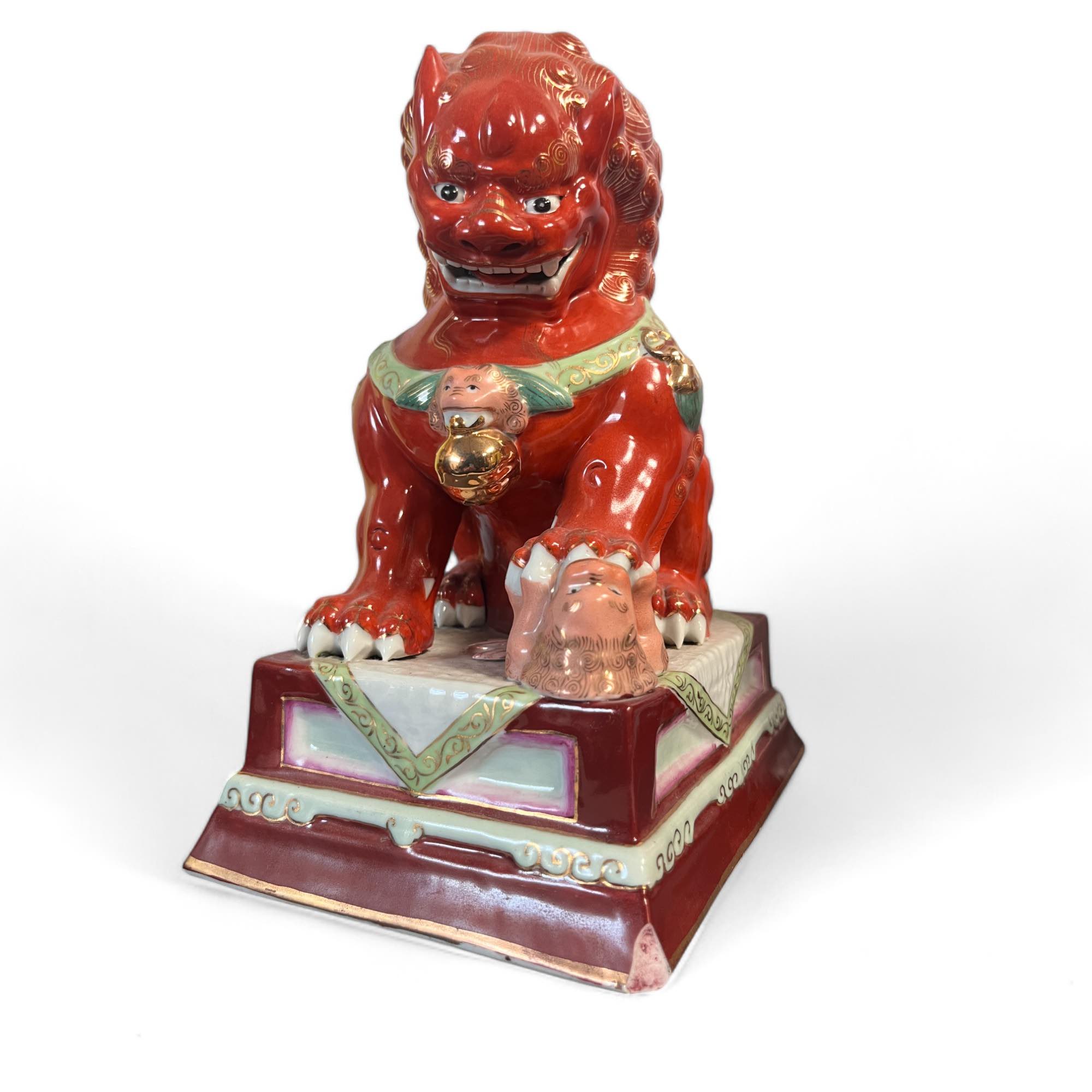 Asiatischer Wächterlöwe Keramik Porzellan China