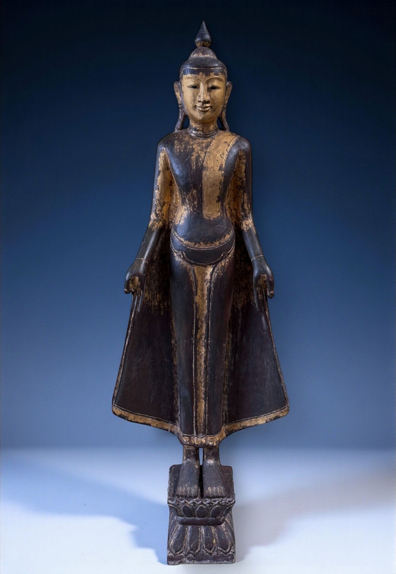 Alte Holz Buddha Statue Mandalay Skulptur Burma, 190 cm groß Alte Holz Buddha Statue Mandalay Skulptur Burma, 190 cm groß