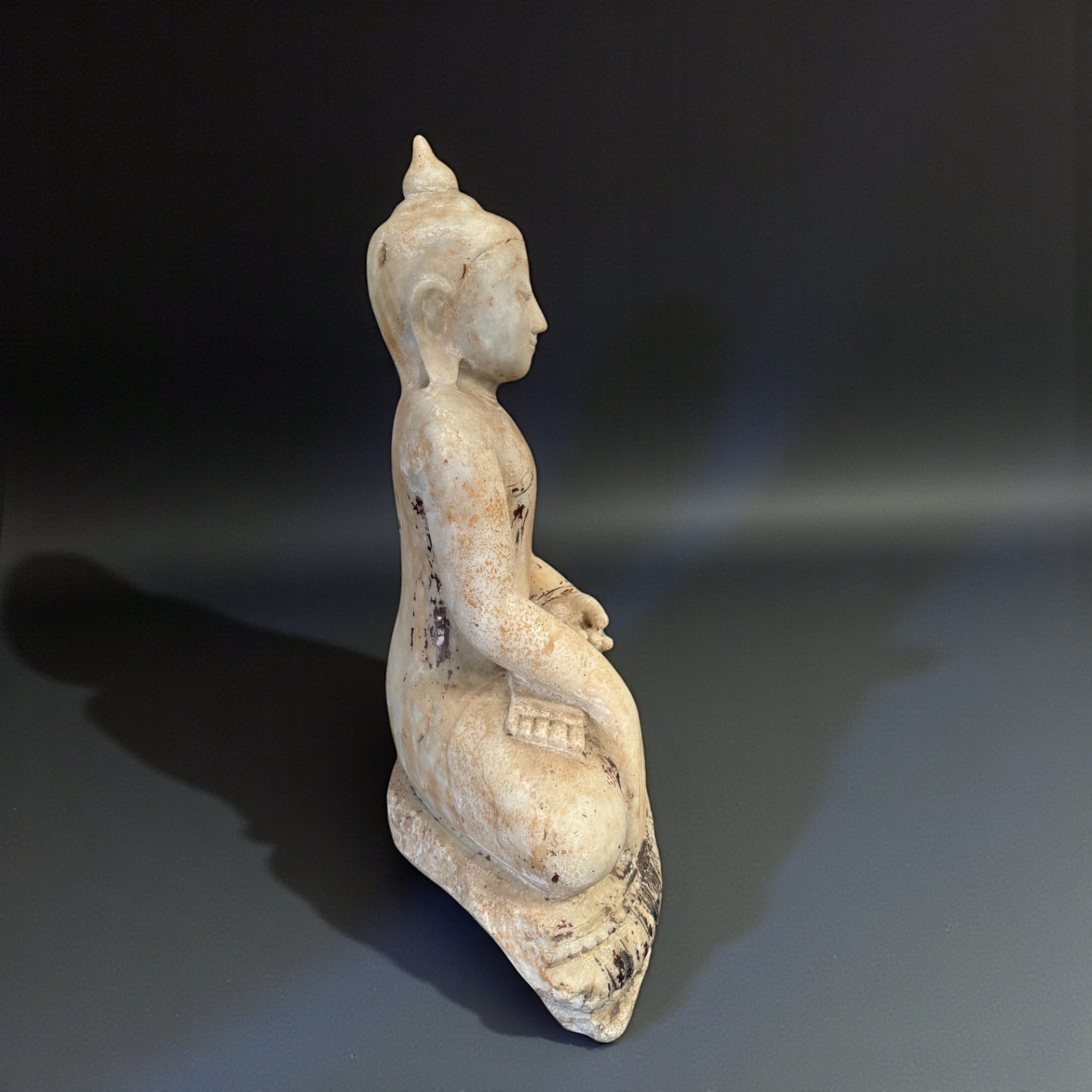 Alte Burma Buddha Statue aus Marmor Stein 66 cm groß