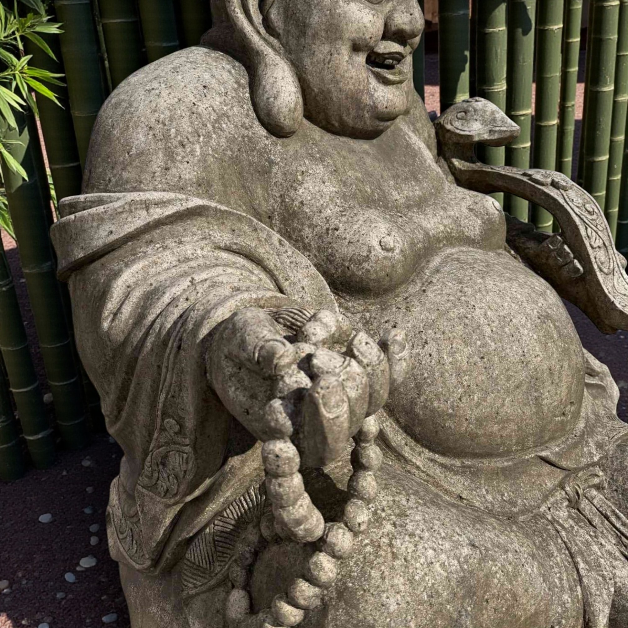 Großer Budai 150 cm aus Granit – Lachender Buddha aus China