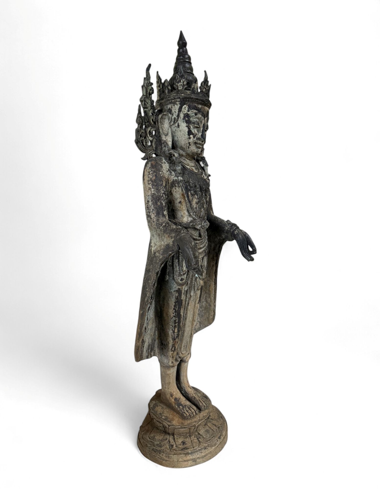 Gekrönter Burma Buddha Bronze Skulptur 103 cm groß