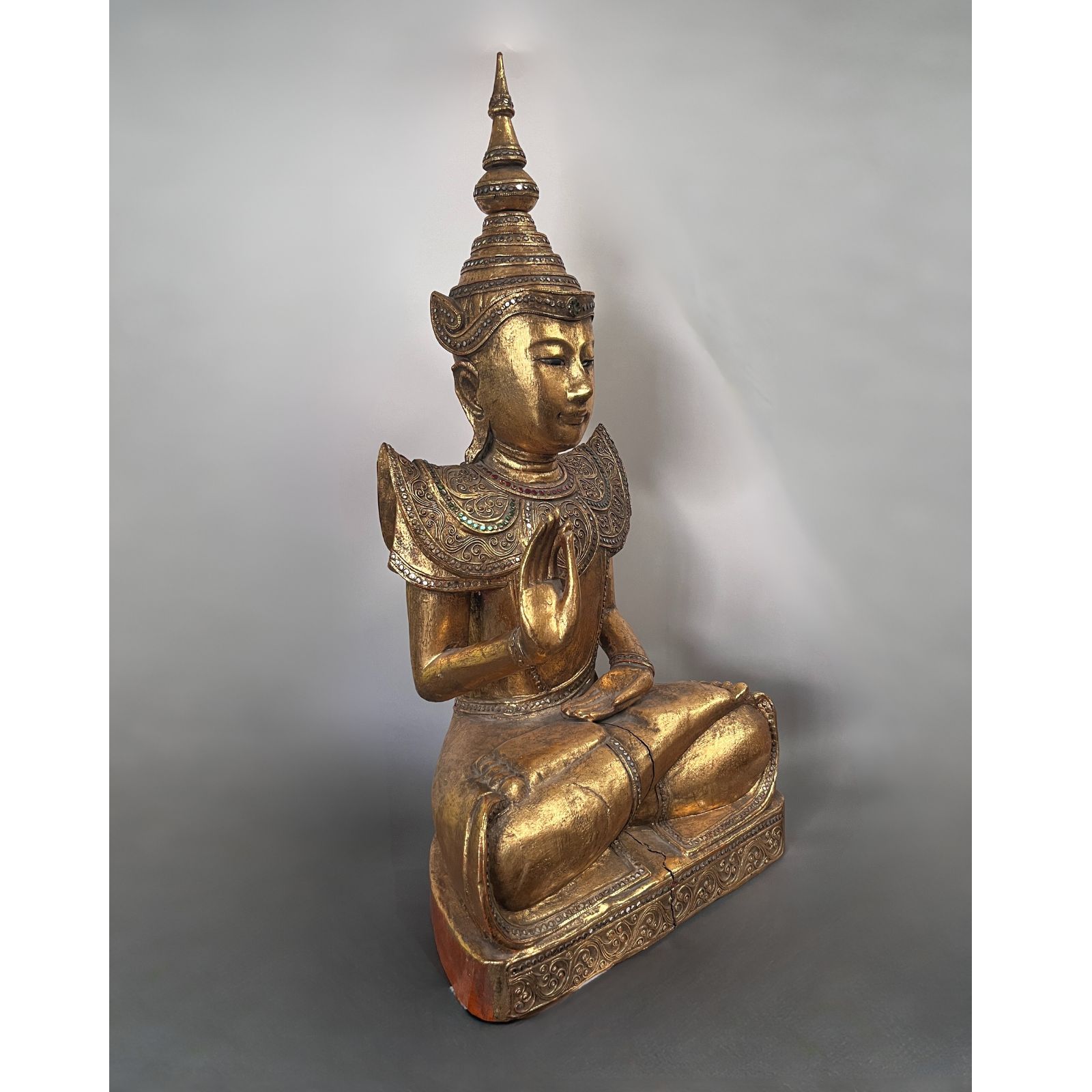 Holz Buddha lehrende Geste