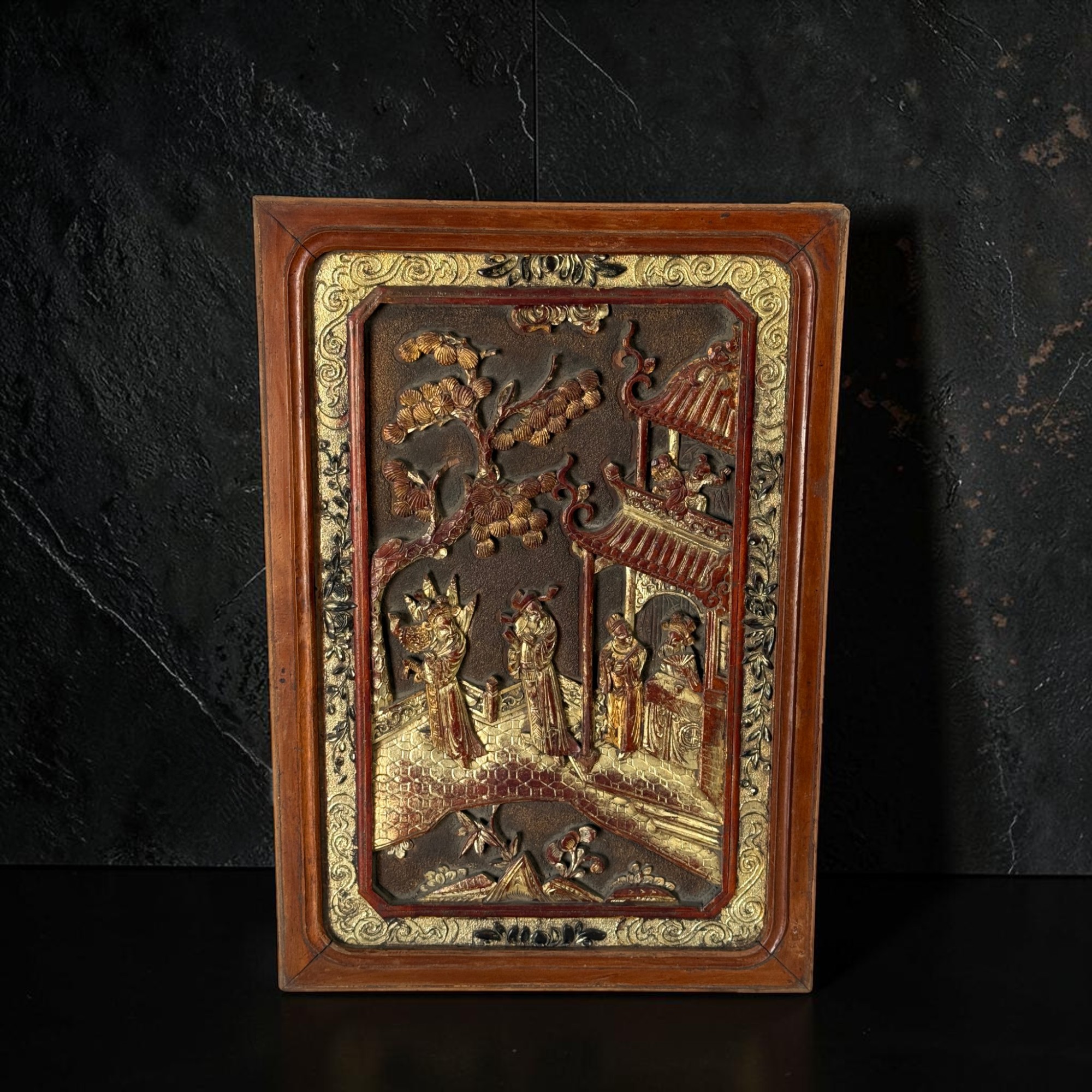 Alte chinesische Holztafel mit Reliefschnitzerei Wandbild 52x35,5 cm