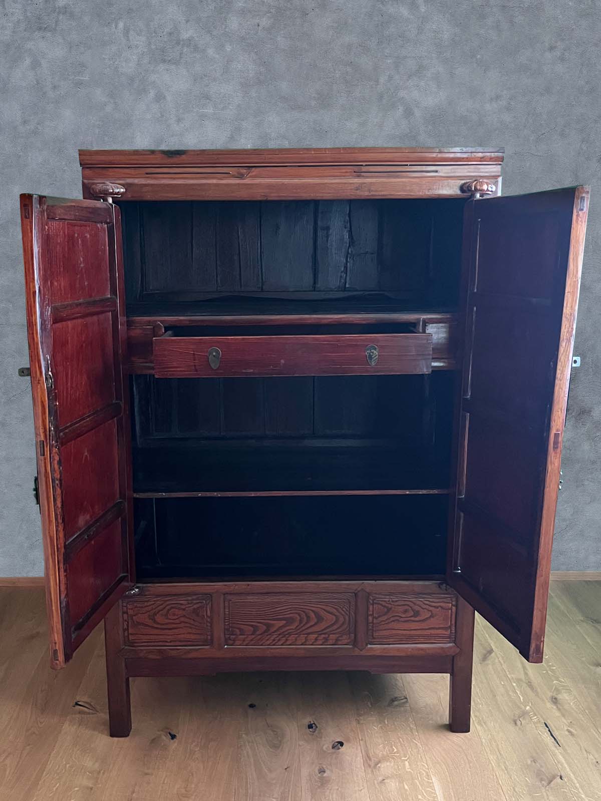 Asia Möbel - alter China Schrank - restauriert