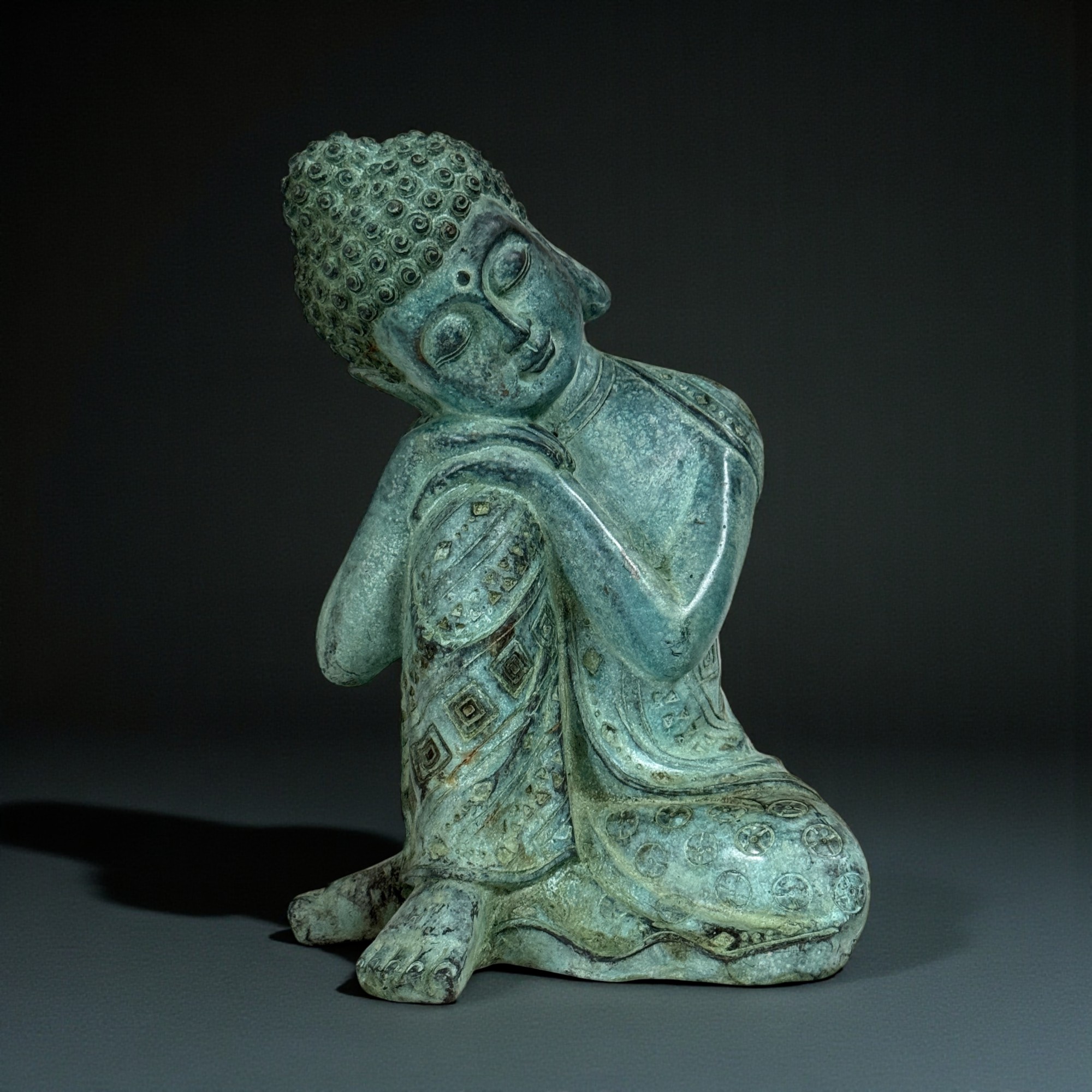 Ruhende Bronze Buddha Figur - Relax - Skulptur aus Tibet/China