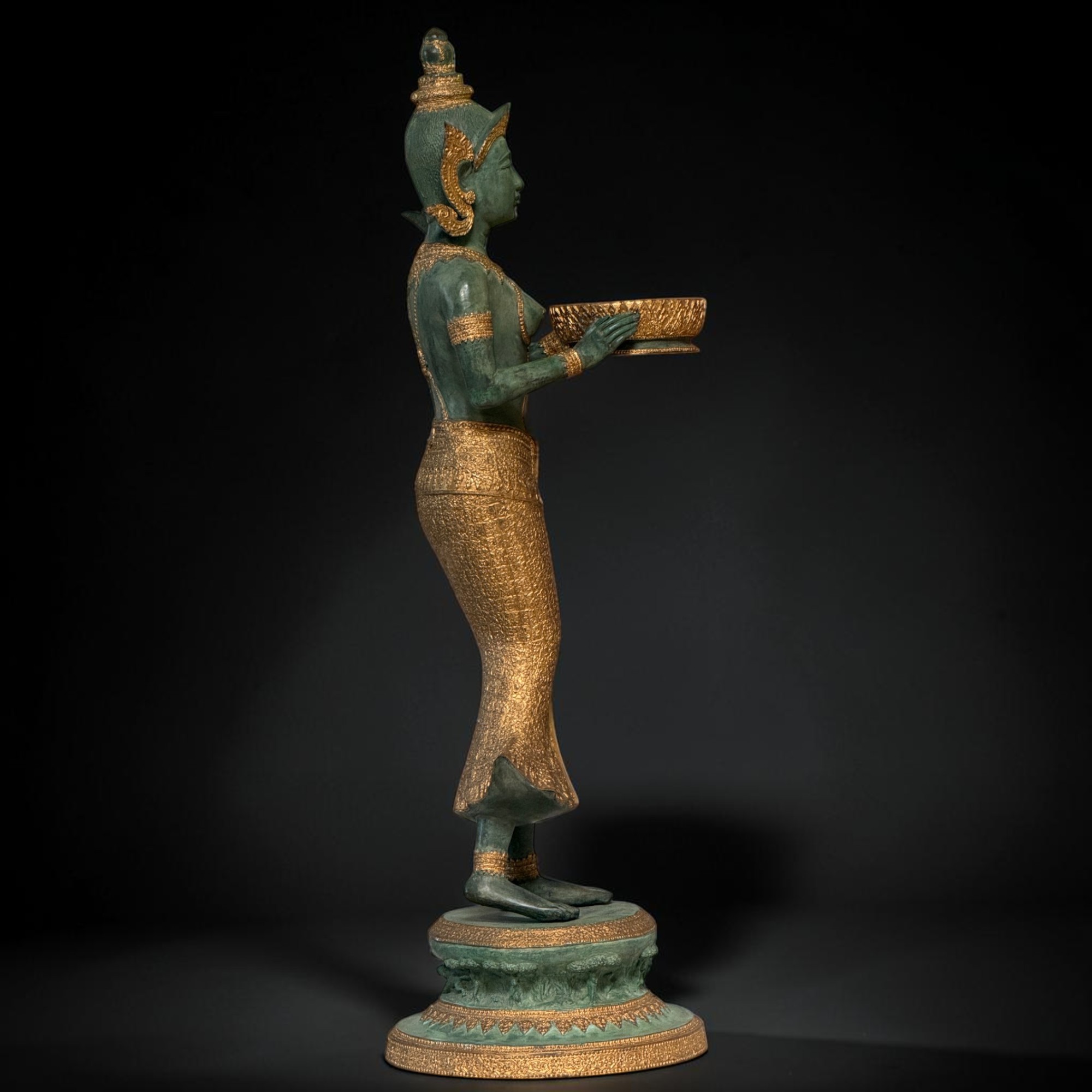 Thailändischer Tempeldiener Statue aus Bronze - 115 cm groß