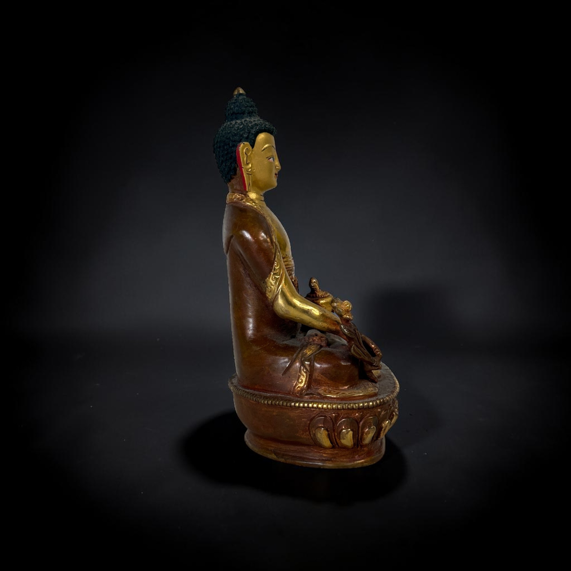 Medizinbuddha Bronze Figur teilweise vergoldet alt Nepal 14,5cm