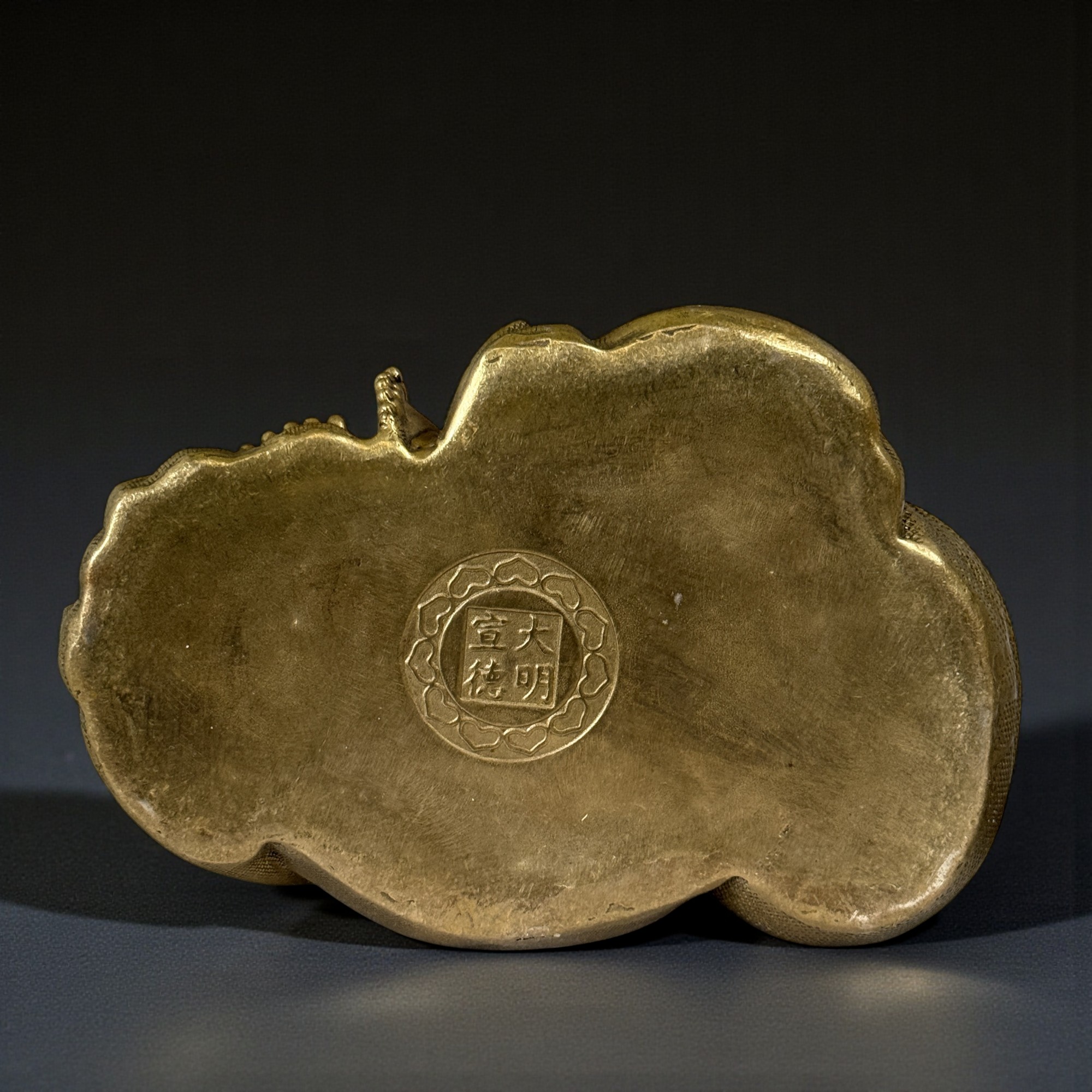 Glücksbringer aus China - Budai Skulptur aus Bronze