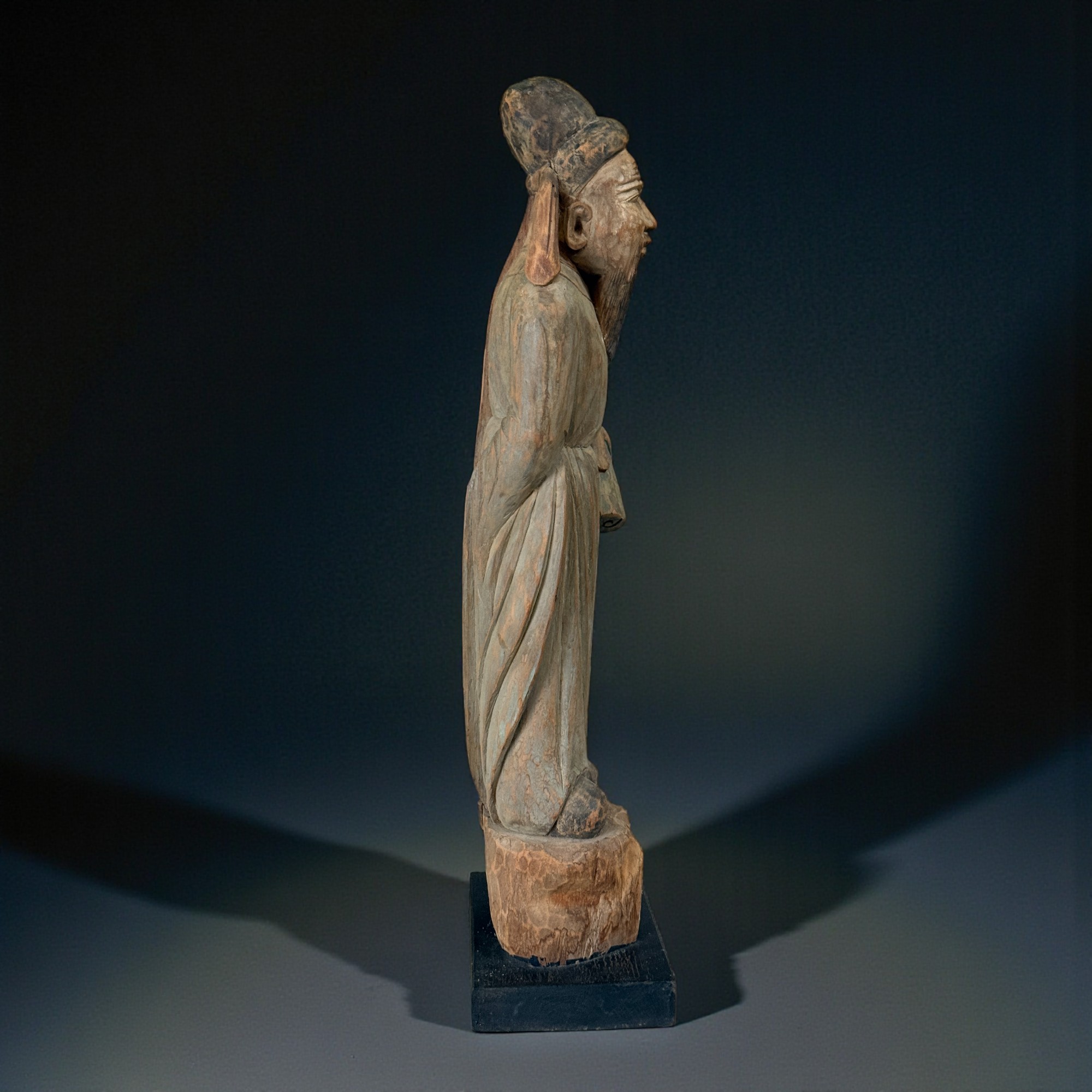 Große Konfuzius Statue aus Holz geschnitzt