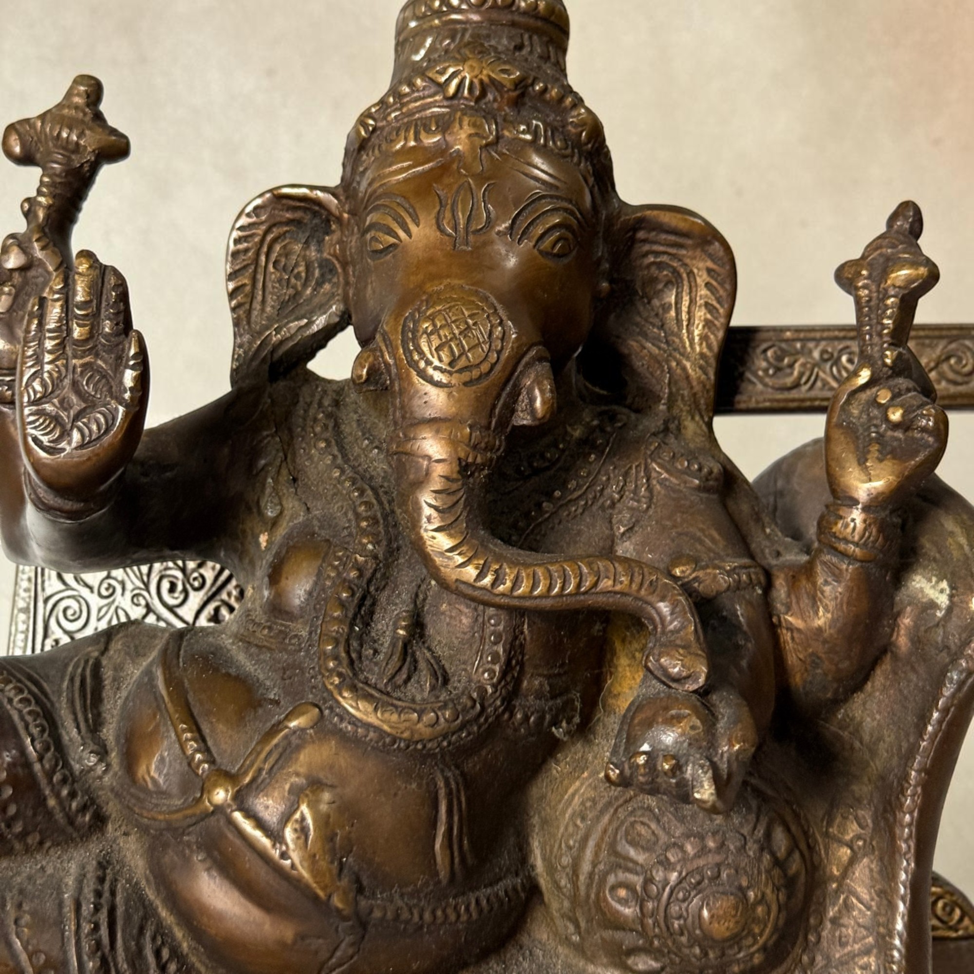 Alte Ganesha Figur Skulptur aus Bronze und Messing Indien 29cm 4,8kg