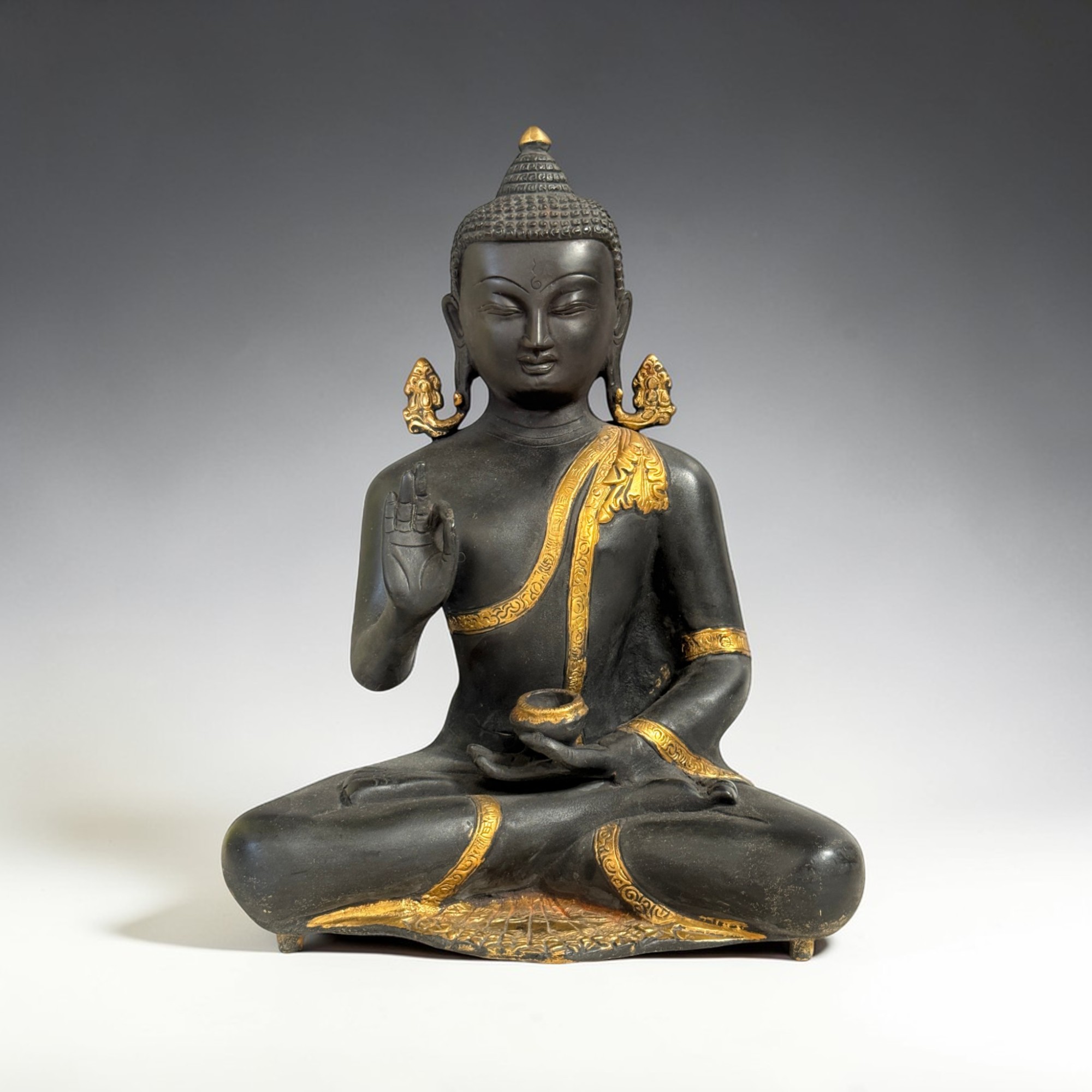 Buddha Bronze Figur mit lehrender Geste 33cm
