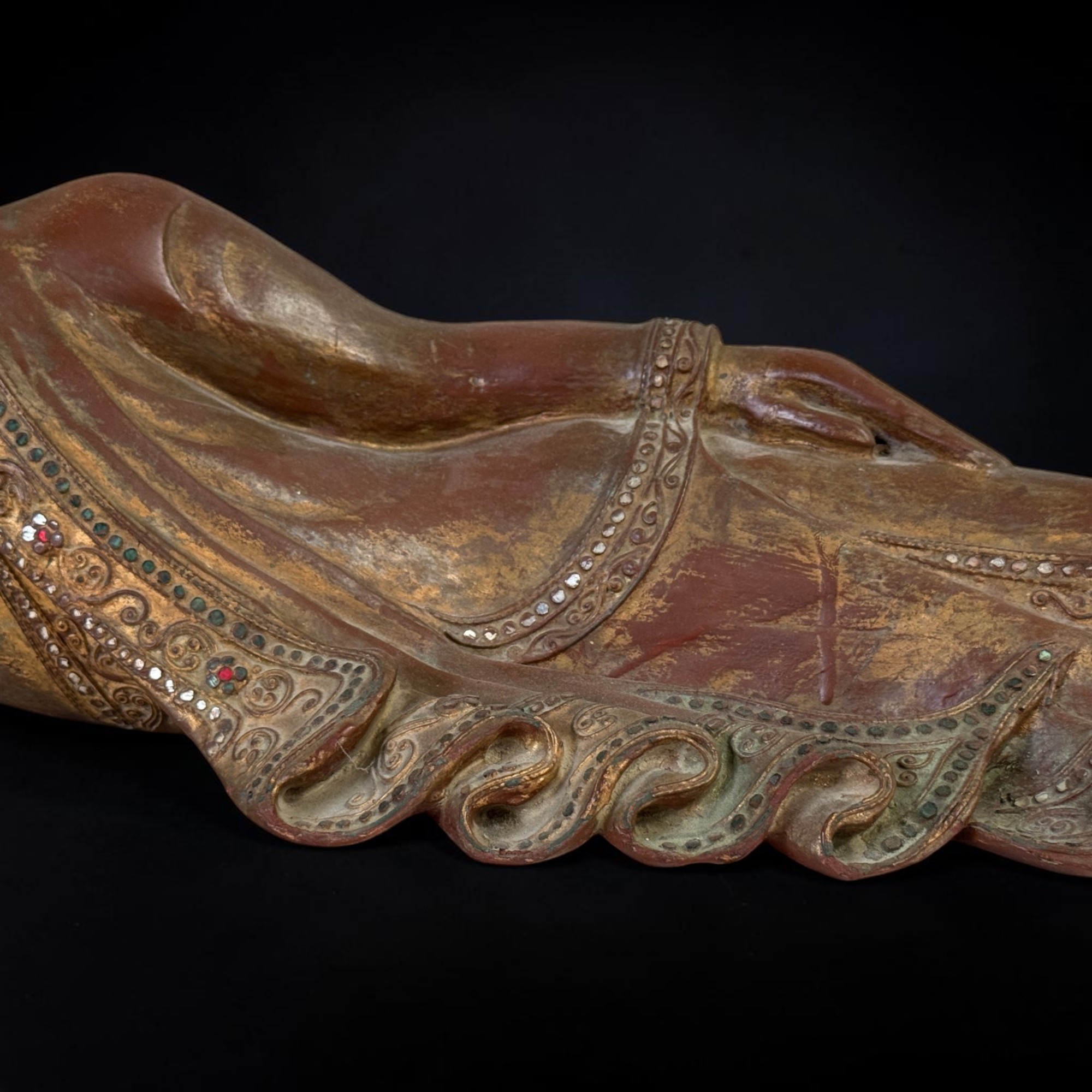 Liegender Holz Buddha aus Burma - 70cm