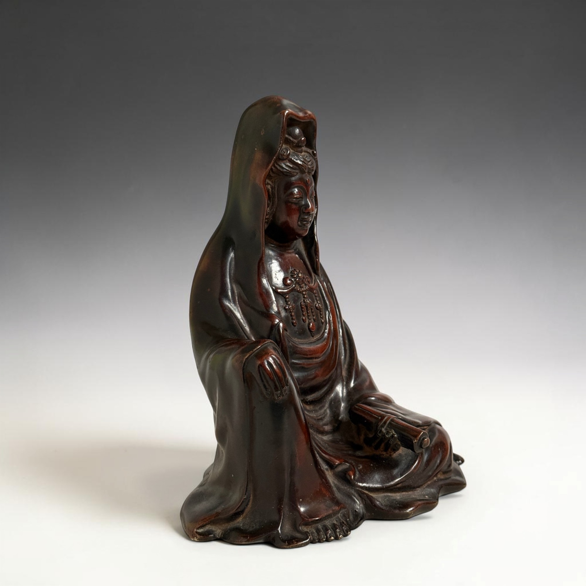 Alte Japan Kannon Bronze Figur – Signiert „Seiko“ – 19. Jhdt. – 2,9 kg – 22,5 cm